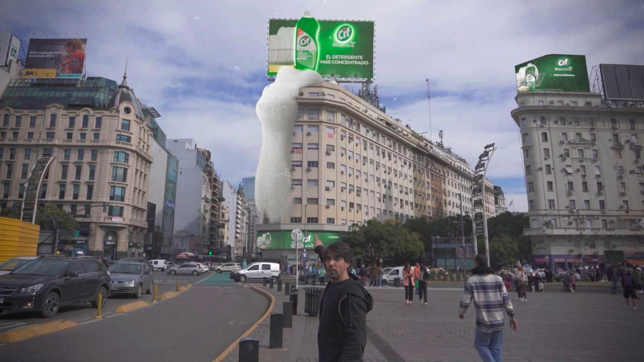 Fake OOH de campaña de detergente Cif