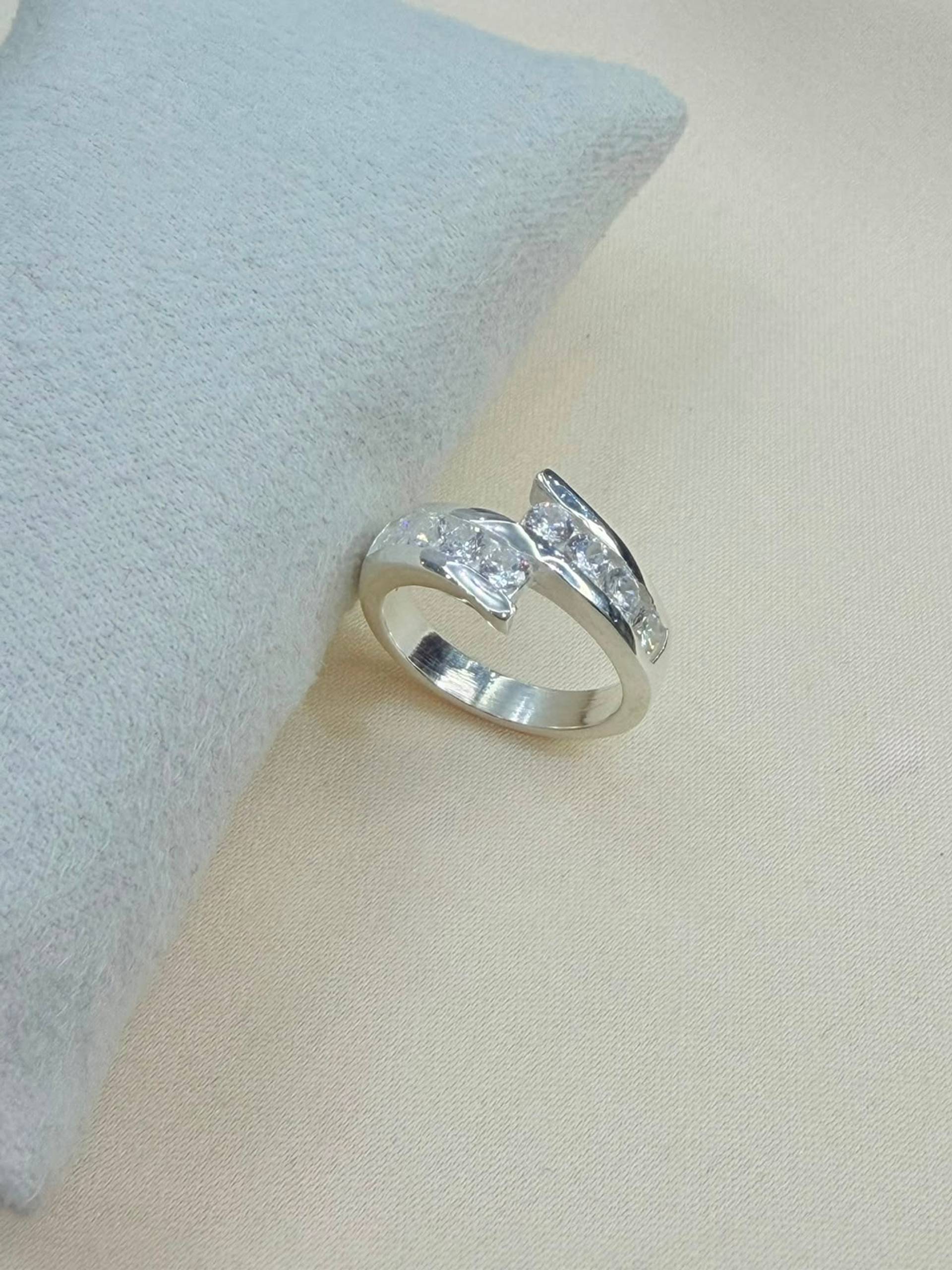 Anillo Solitario Delicado de plata 925 · Vista 2