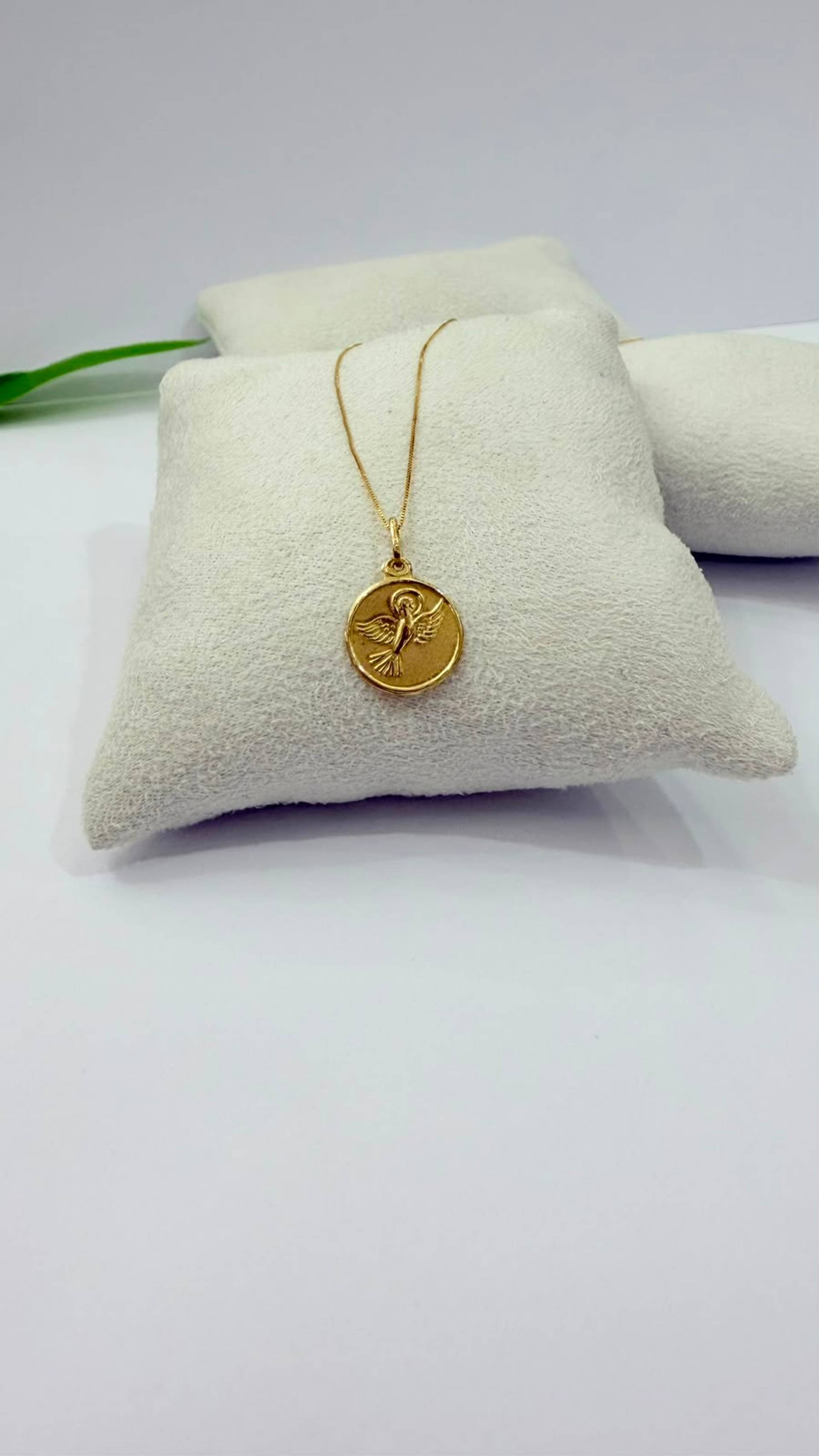Collar de Oro 18K con Medalla de Ángel