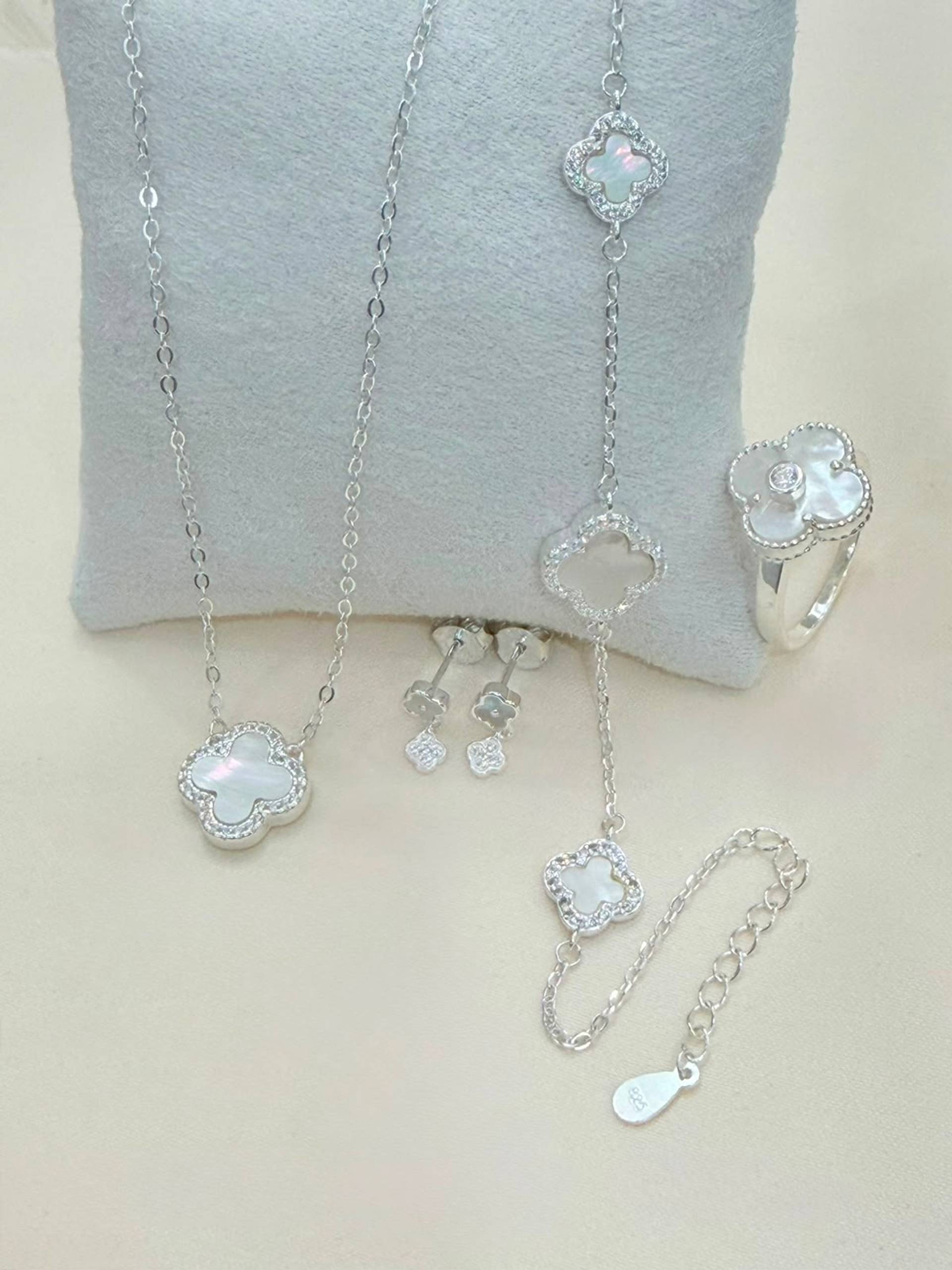 Set Nácar Floral de plata 925