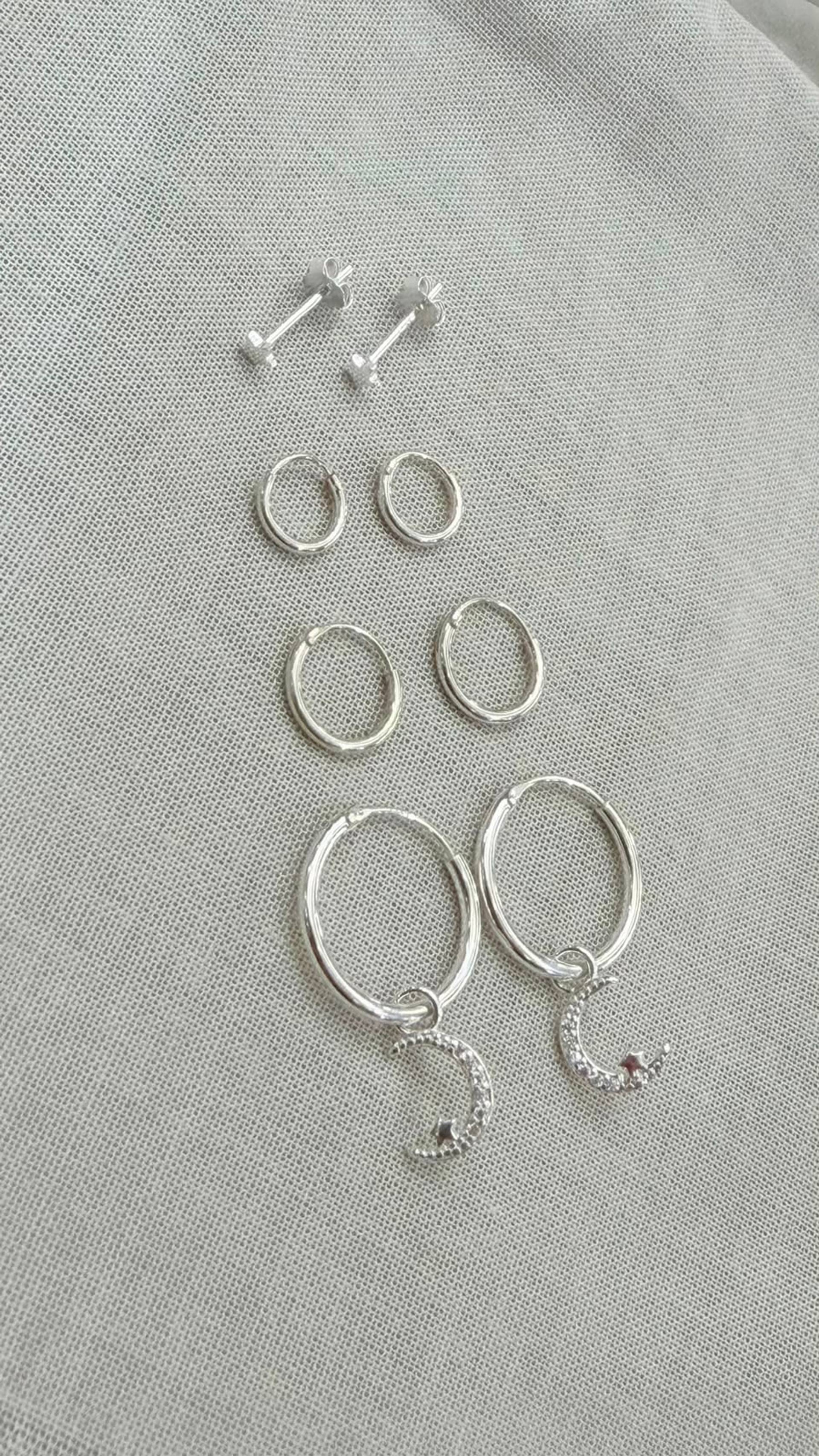 Set de Argollas de Plata con Dijes de Luna