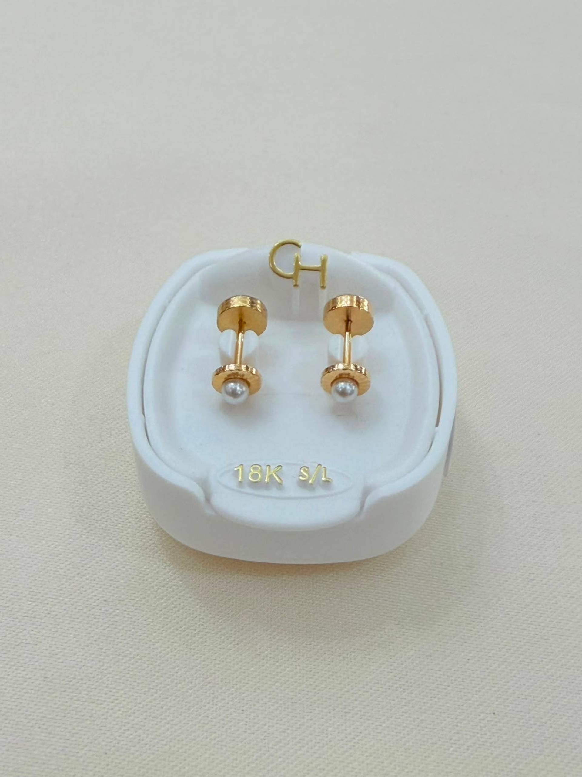 Aros abridores CH de oro 18K con perla