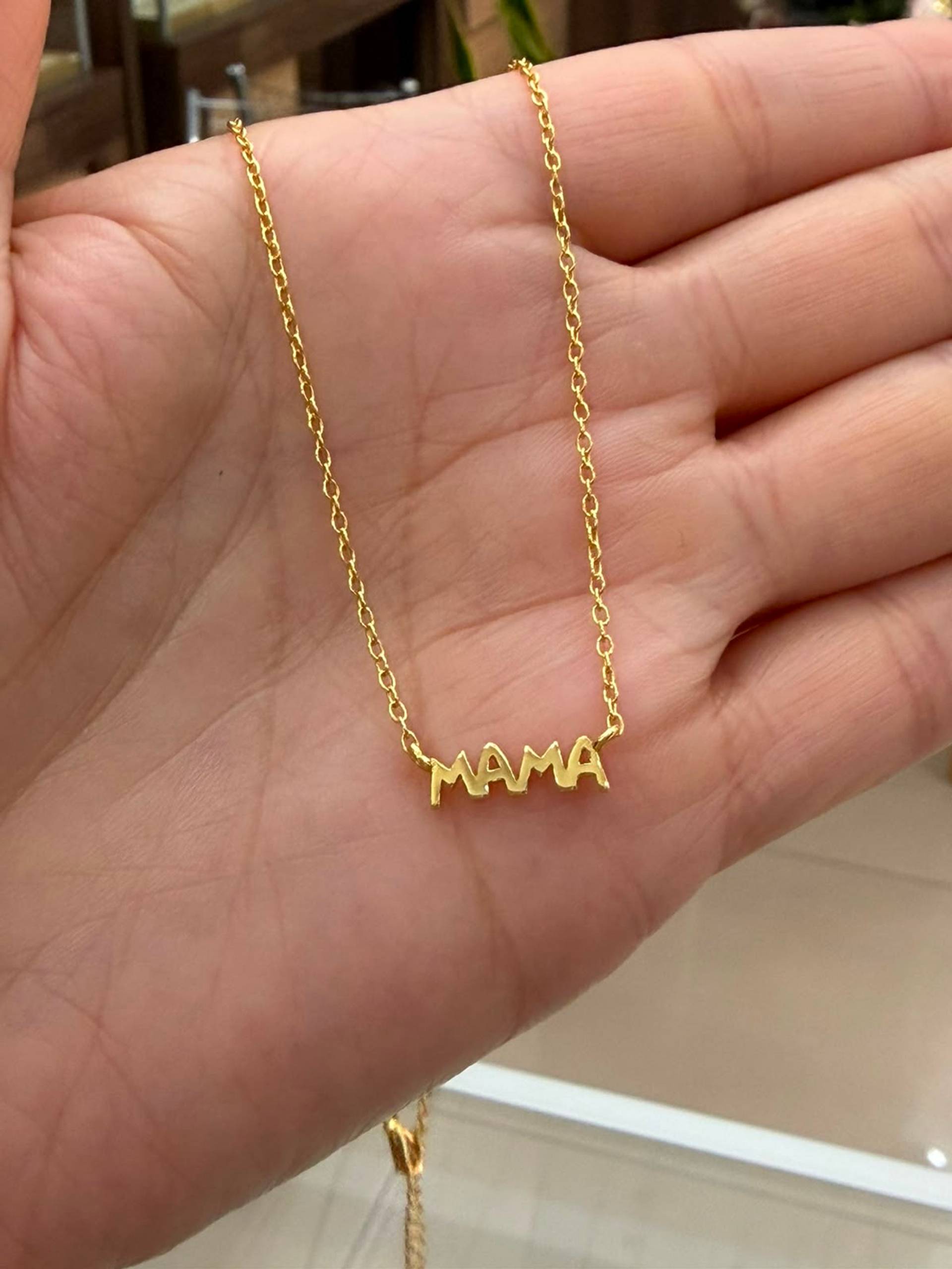 Cadena Mamá Delicada