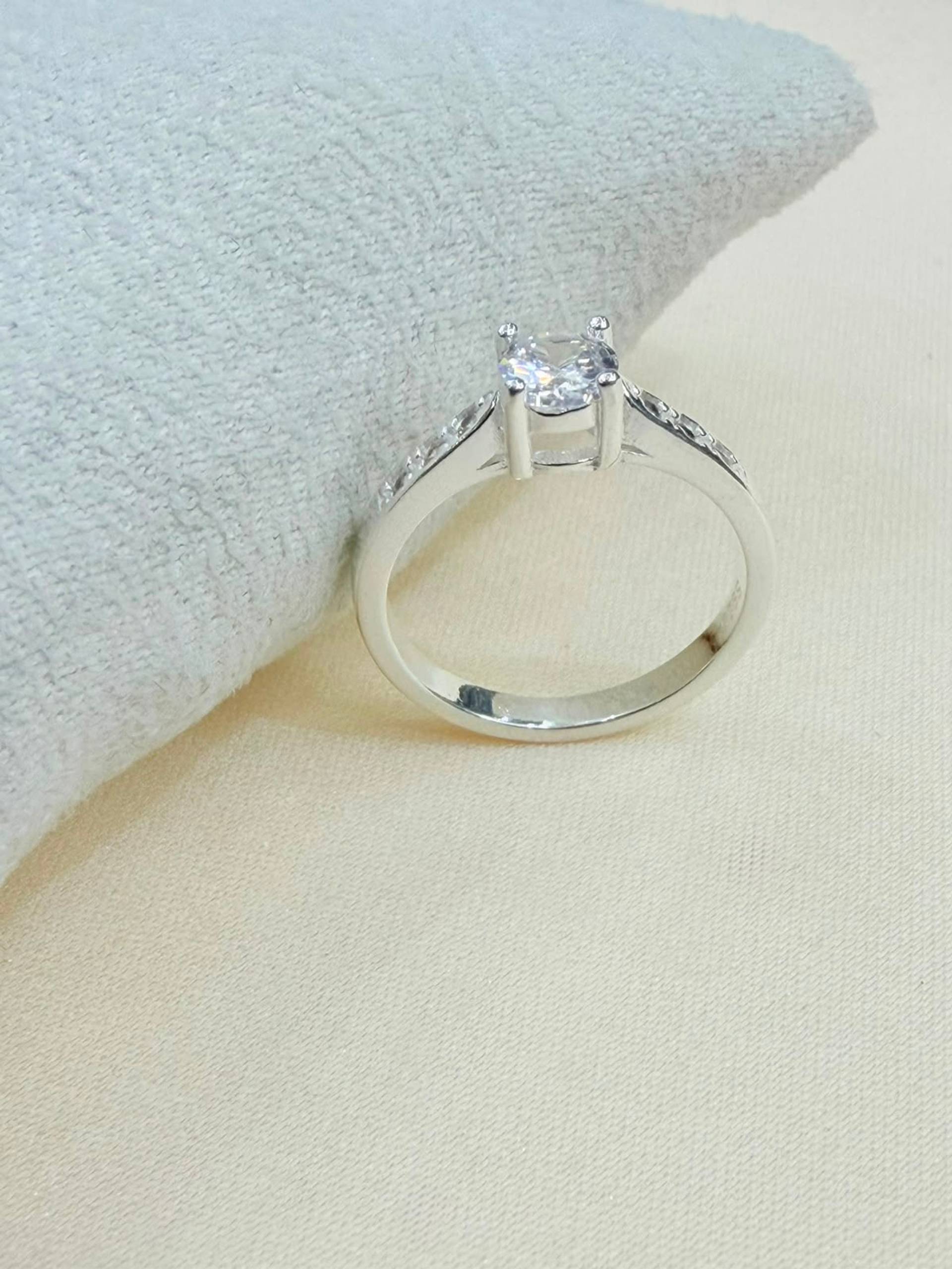 Anillo de Compromiso Clásico de plata 925 · Vista 2