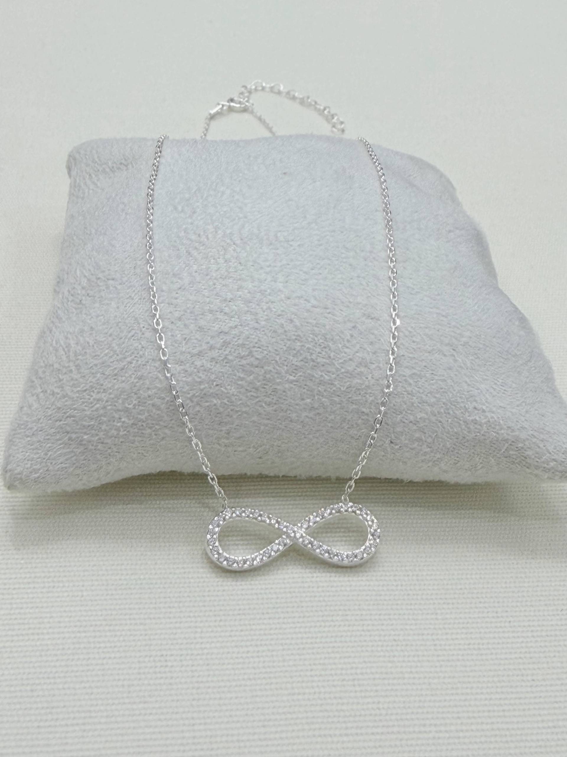 Juego de collar y aros