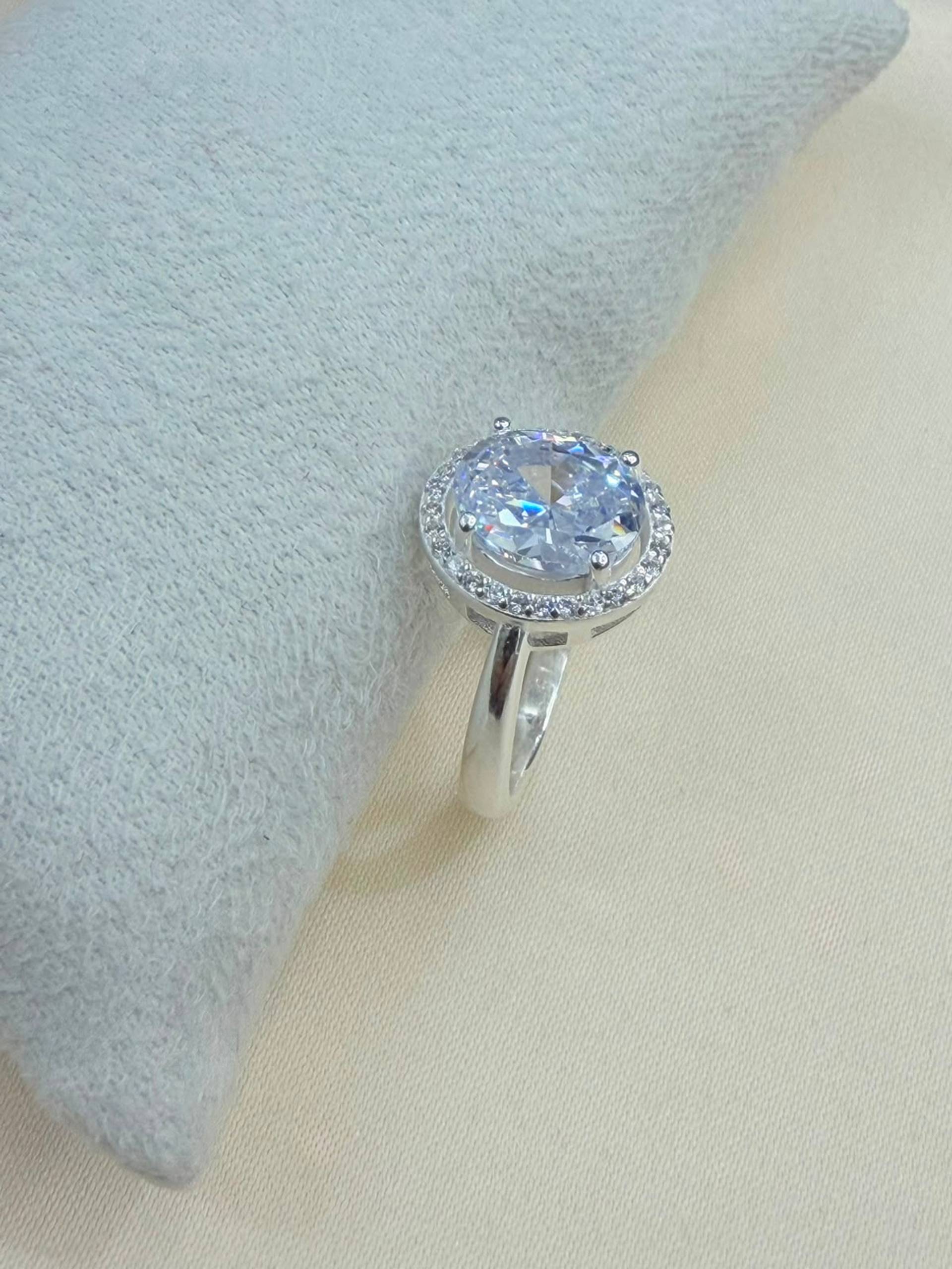 Anillo Halo Circular de plata 925