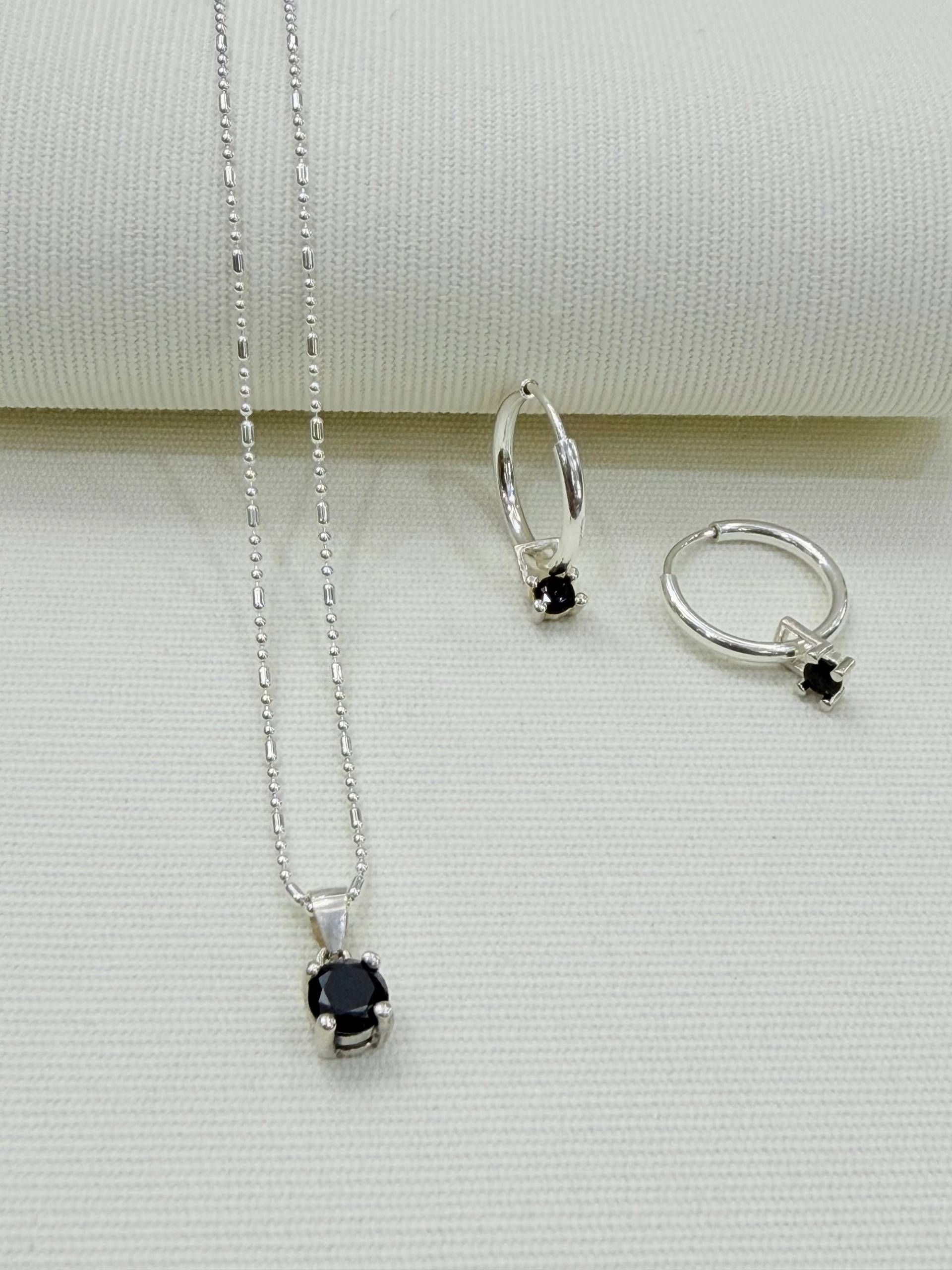 Juego de collar, dije y aros