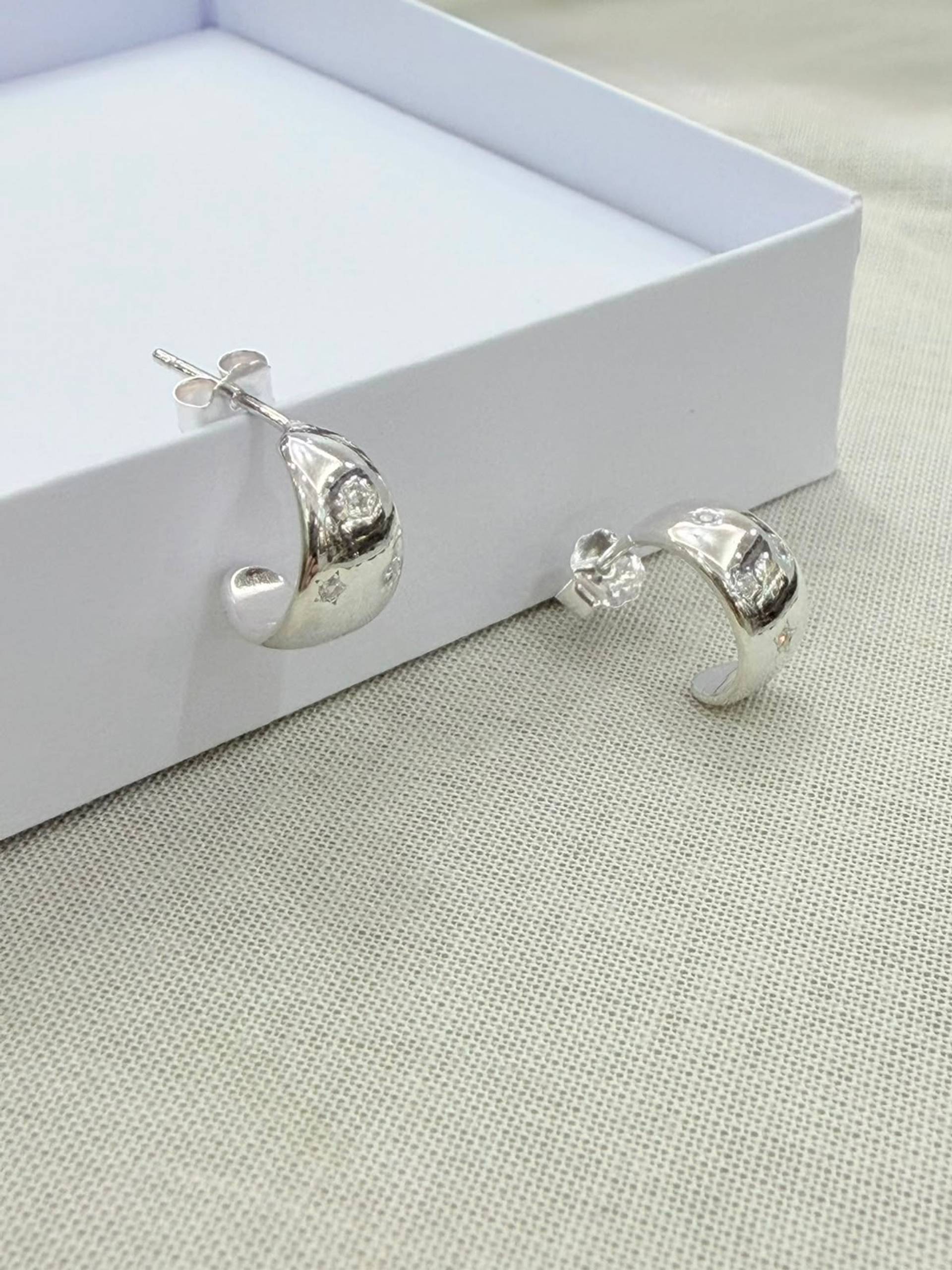 Argollas de plata 925 con detalle ondulado