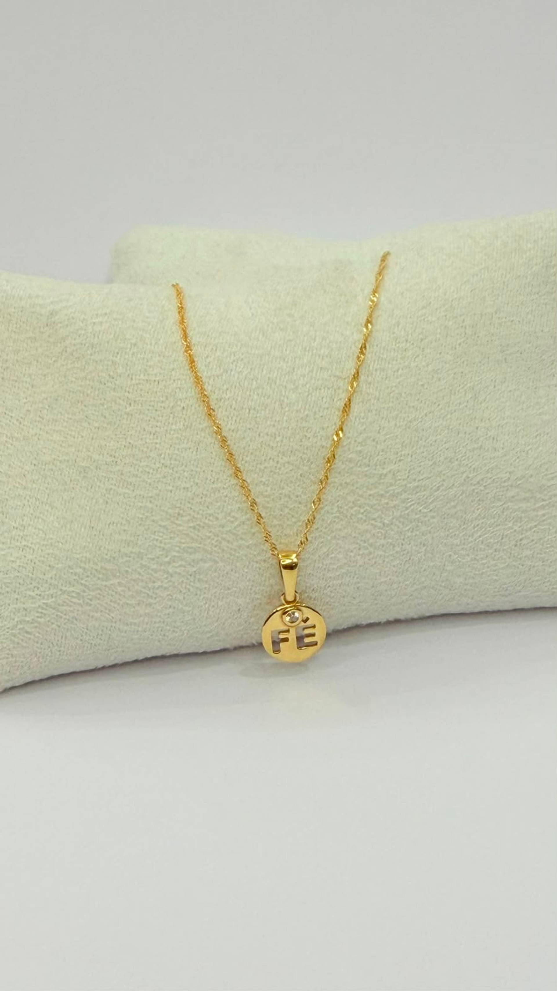 Collar medalla FE — Oro 18K