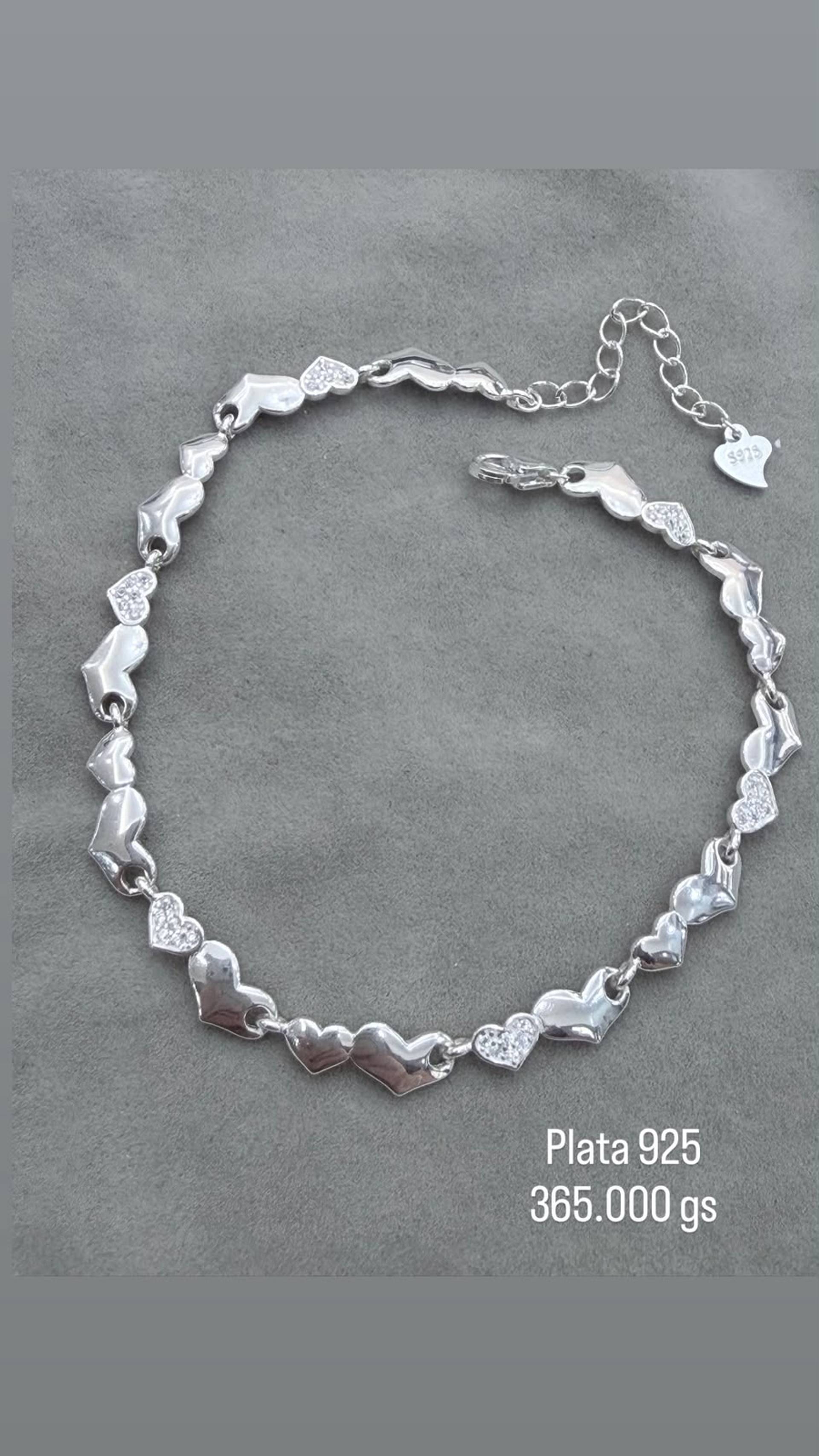 Pulsera eslabones diseño corazones
