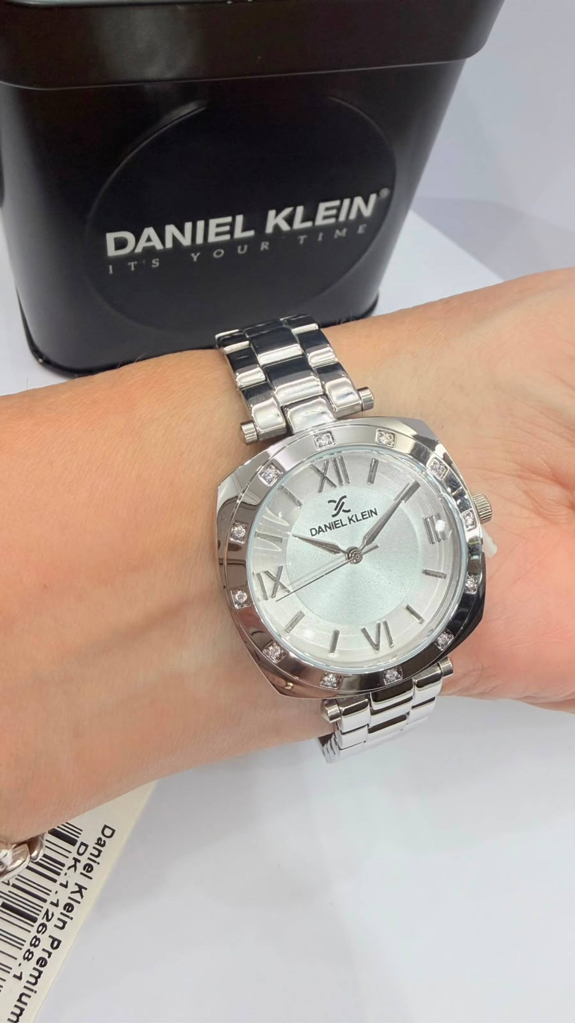 Reloj dama Daniel Klein romano