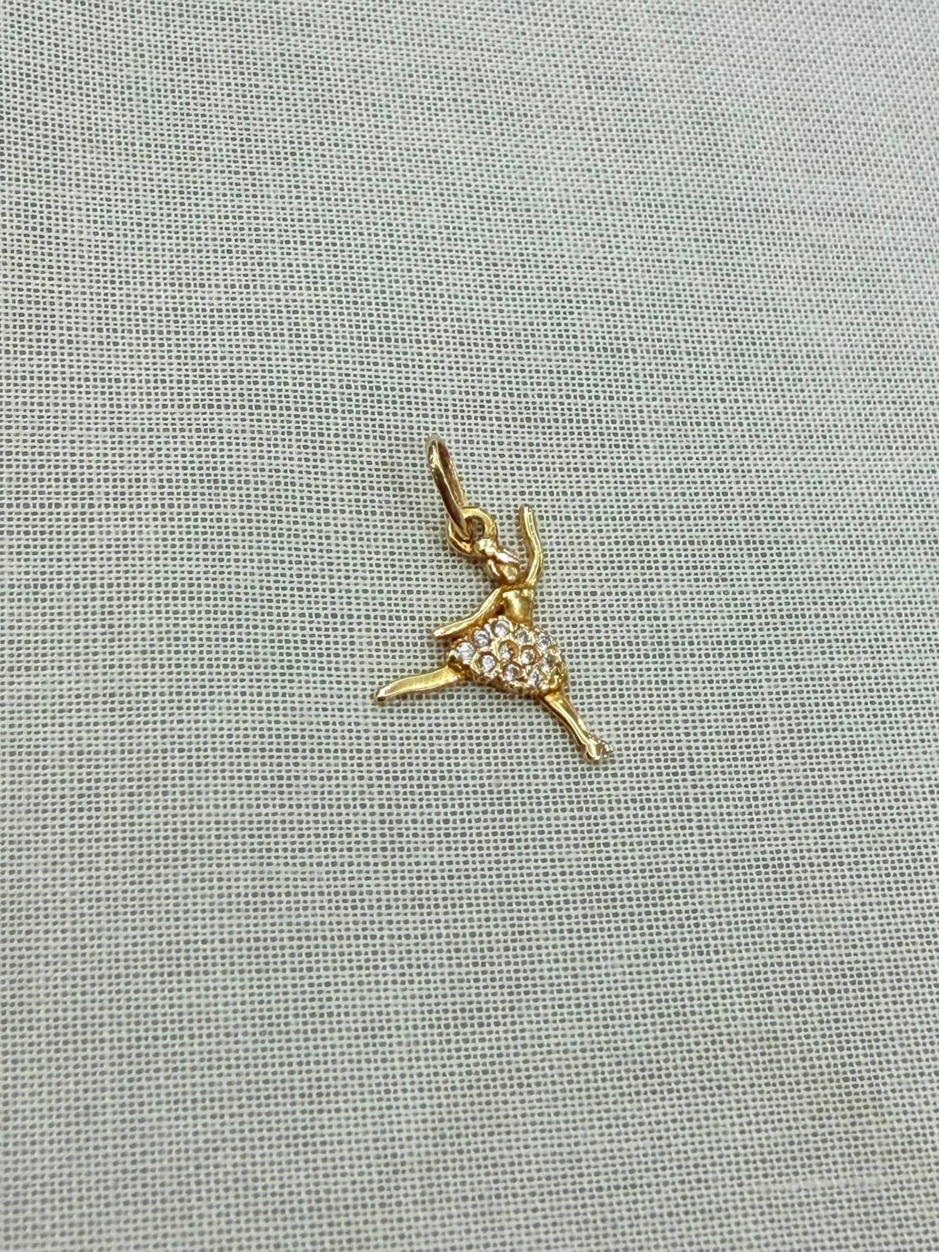 Dije Bailarina Oro 18K
