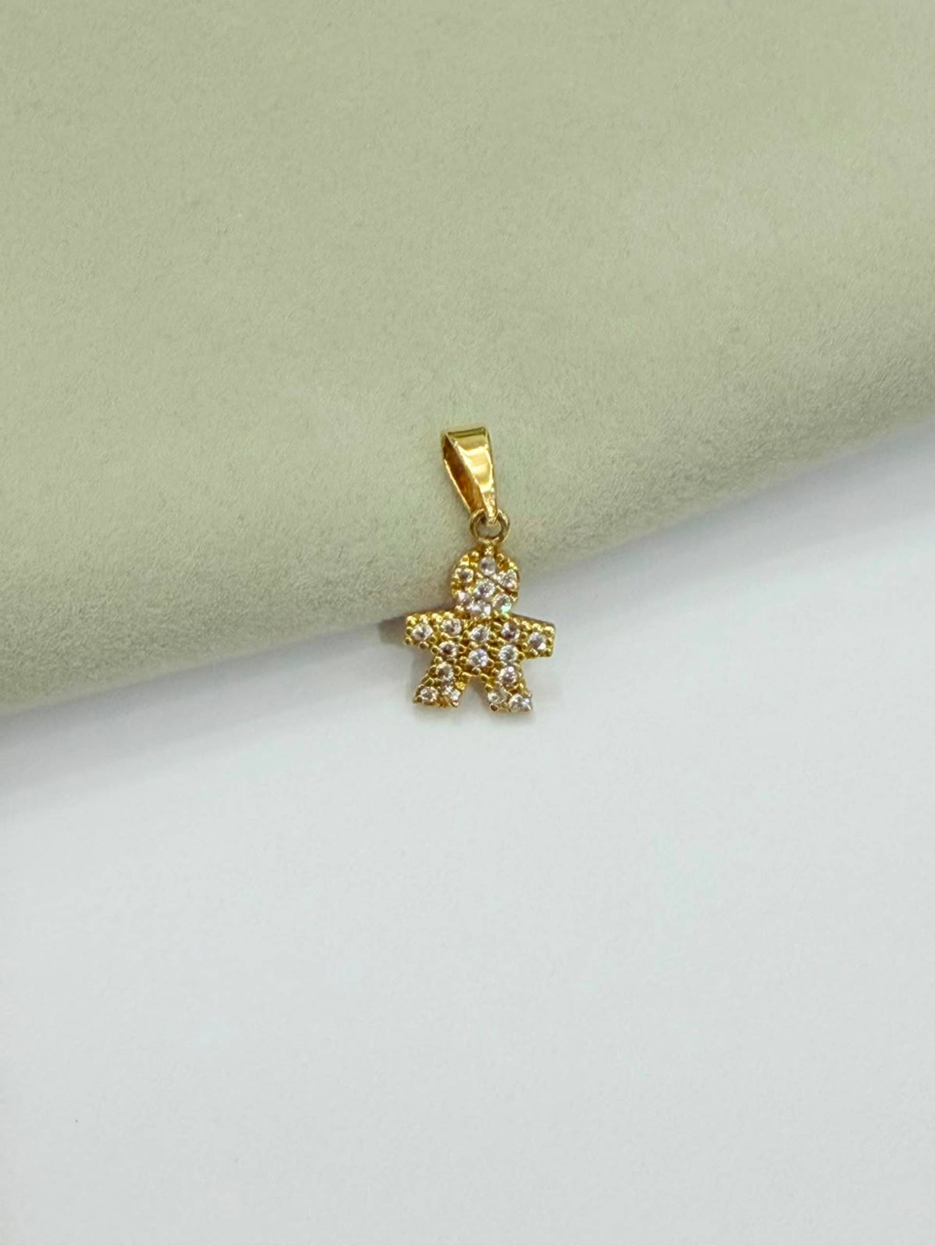 Dije Niño de oro 18K