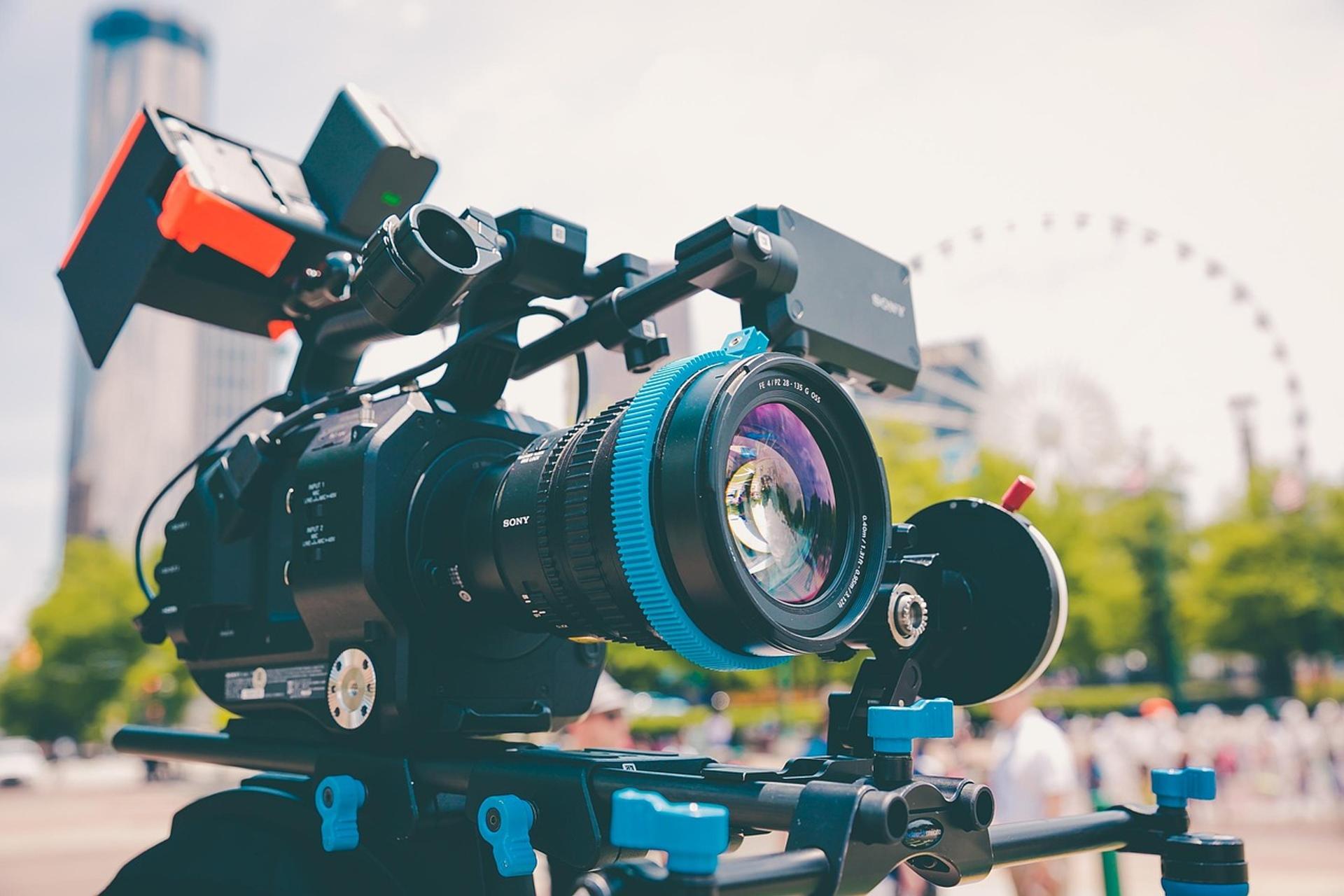What Is a Content Hook? The Anatomy of the First 3 Seconds (and 7 Video Hook Formulas for 2026)