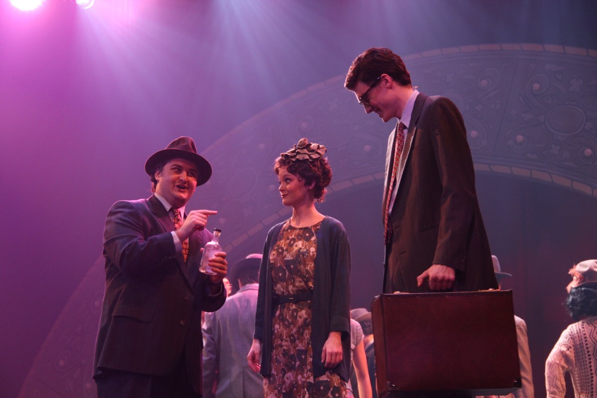 Cabaret — image 4