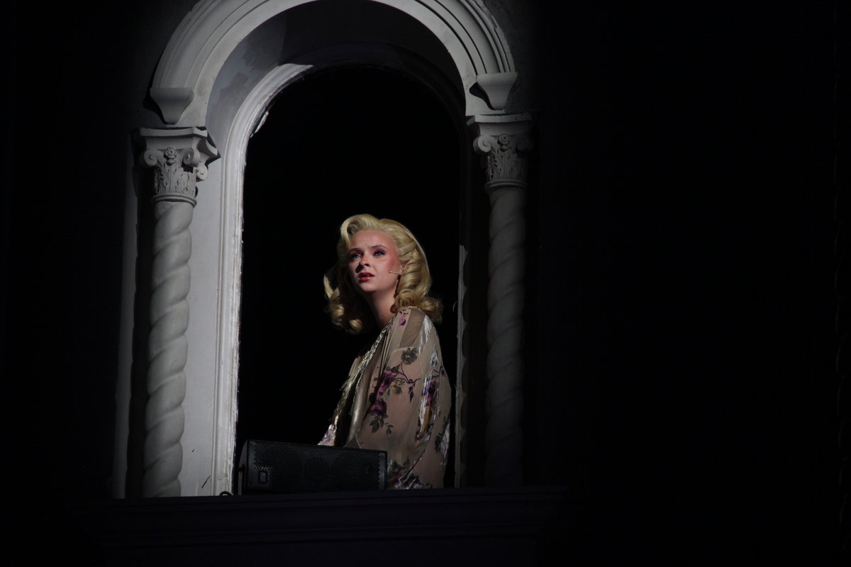 Cabaret — image 3