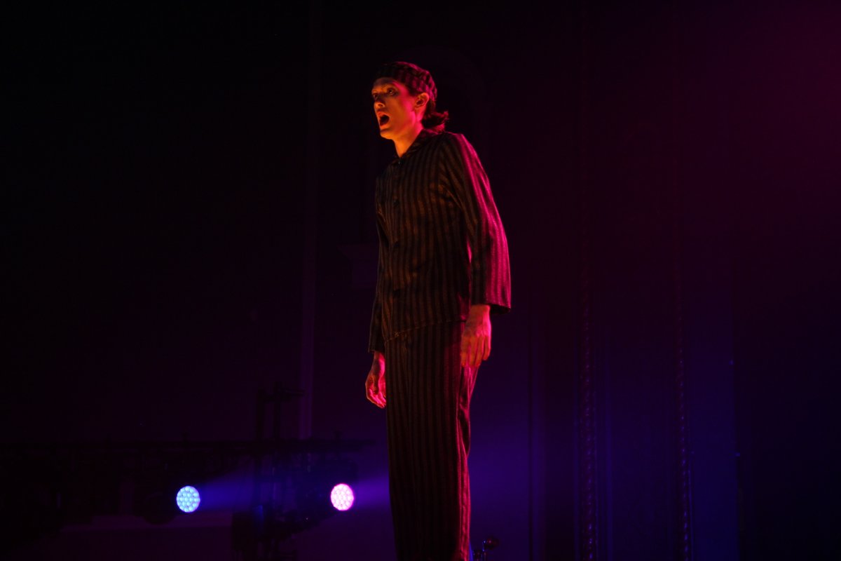 Cabaret — image 8