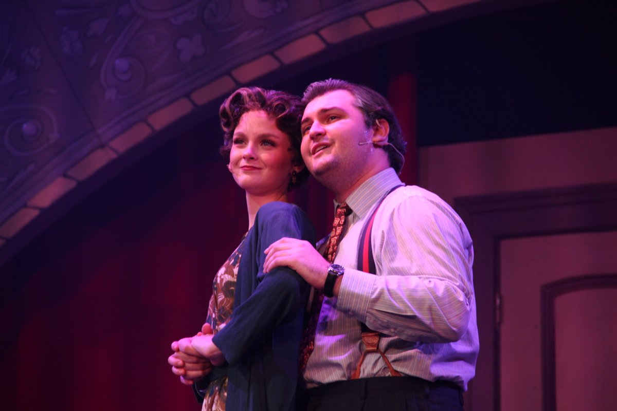 Cabaret — image 2