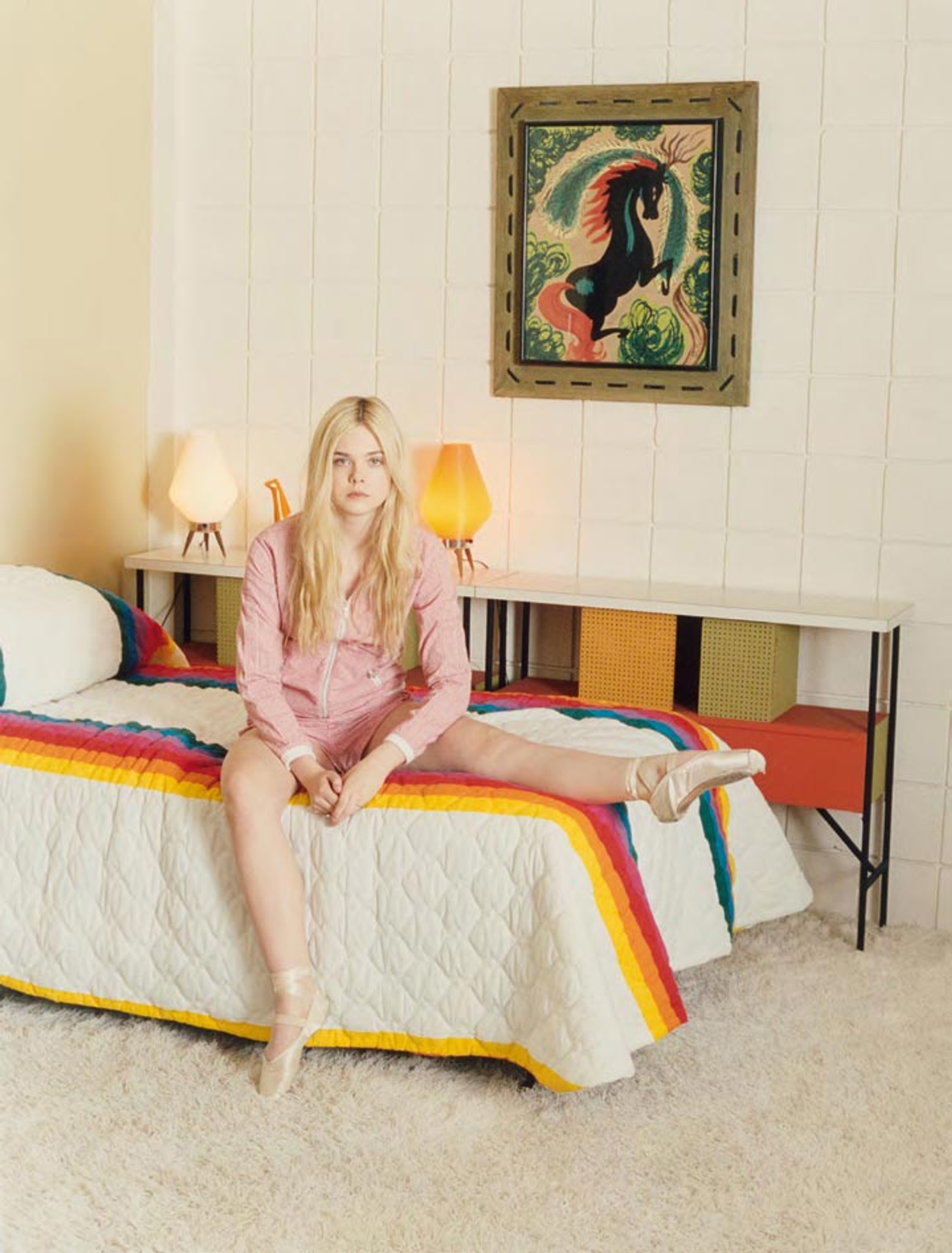 starworks-artists_2012-03_MQH_MRK_SELFSERVICE_12.jpg