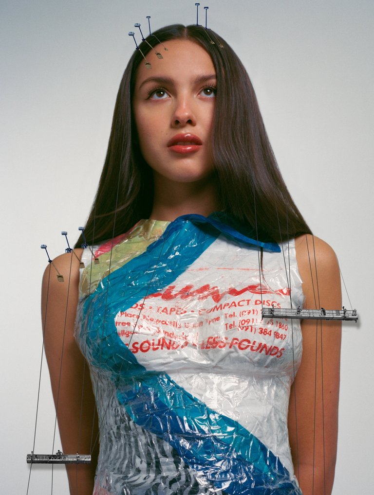 2023-10_CHS_YSA_ROLLINGSTONE_05.jpg
