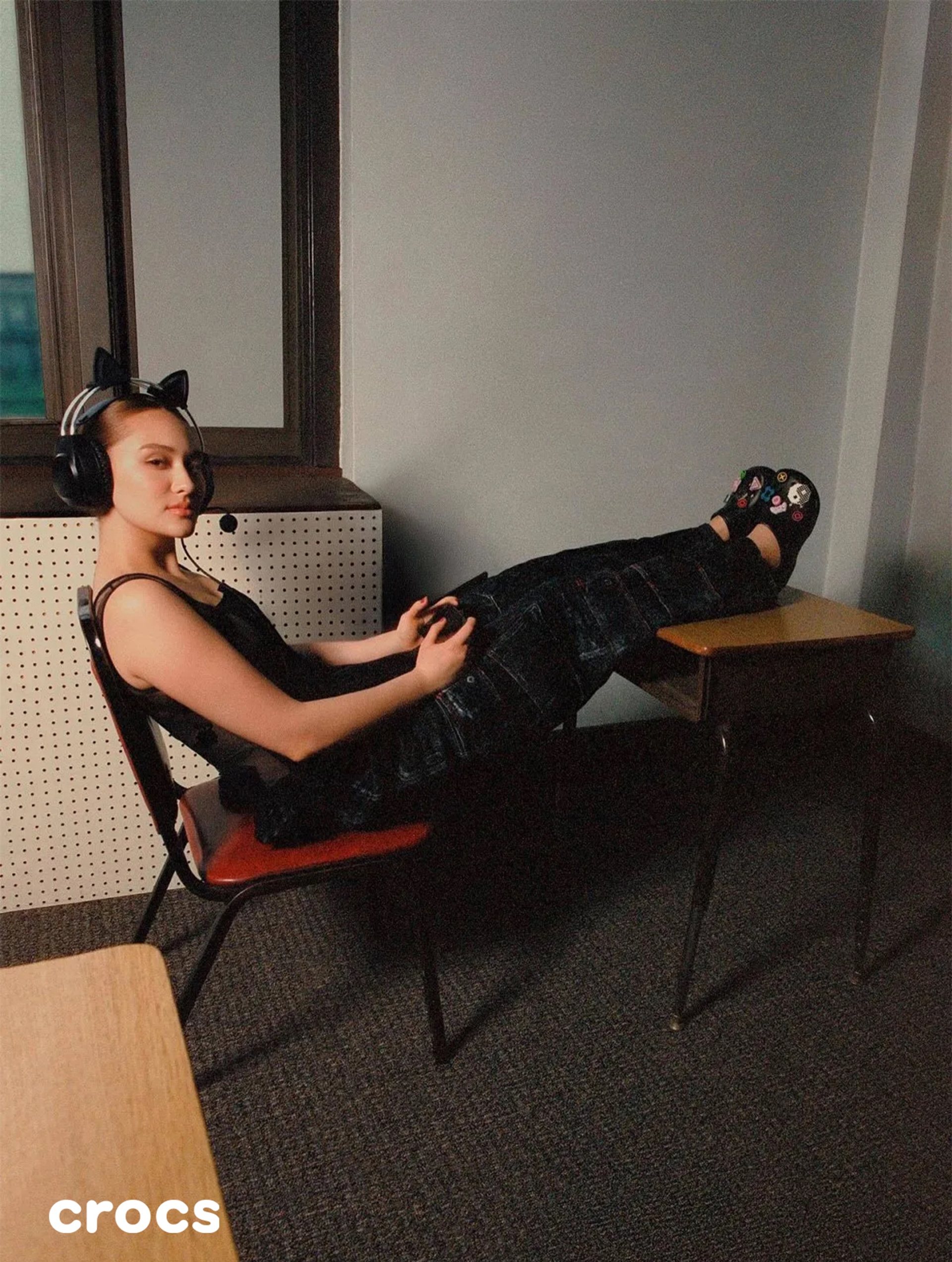 2025-07_BMY_CROCS_03.jpg