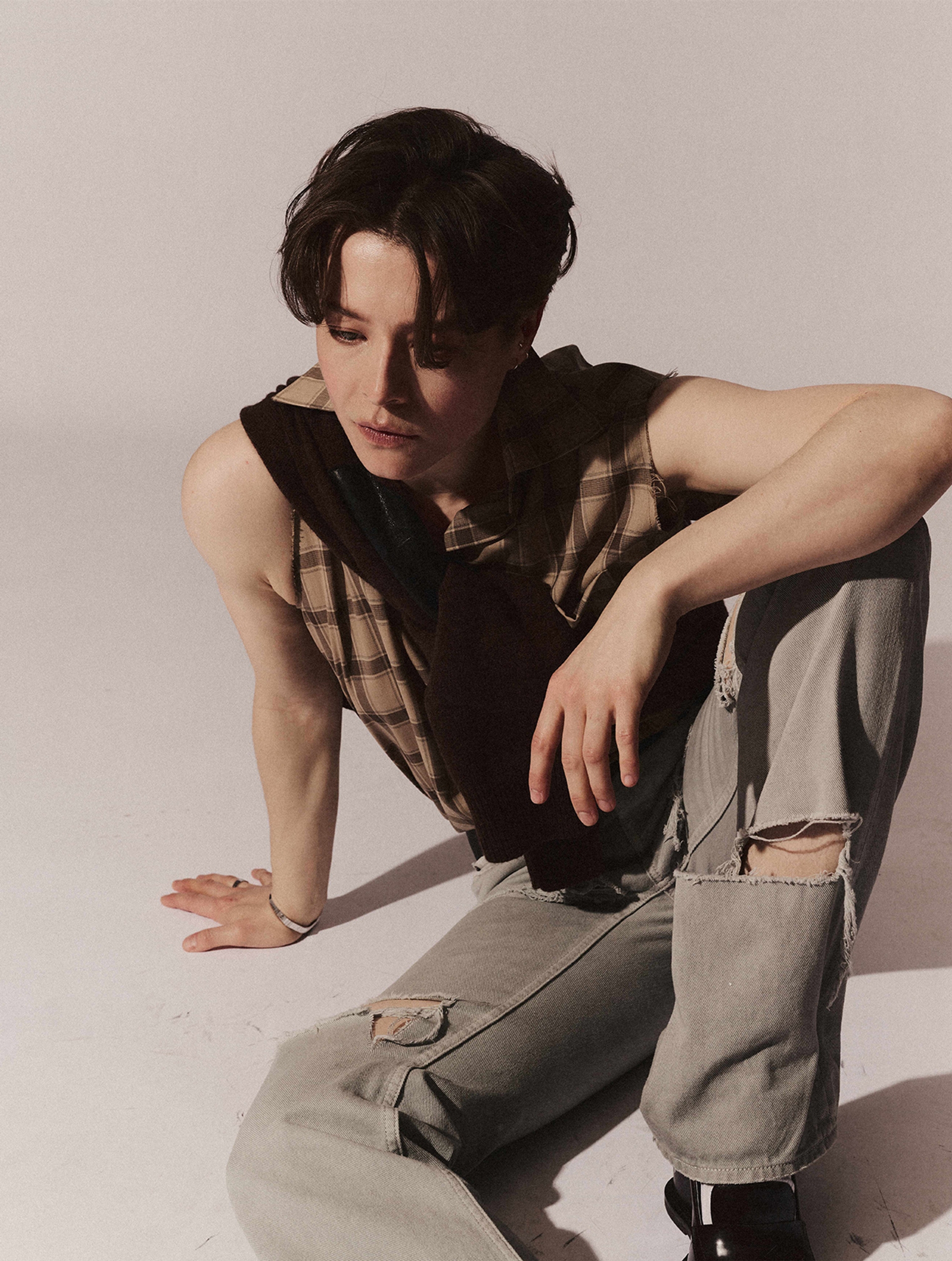 2026-06_JKT_FLAUNT_10.jpg