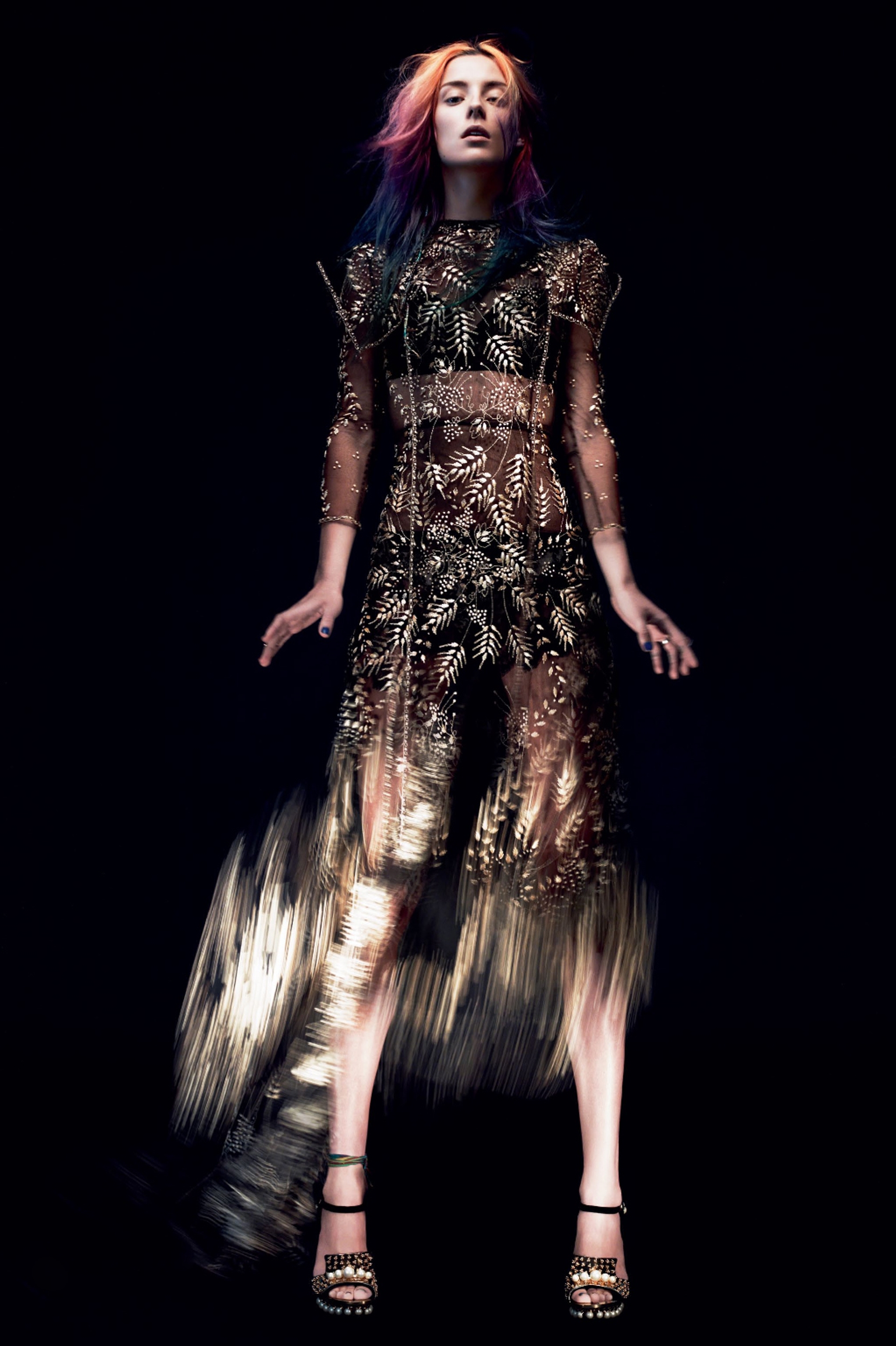 2013-12_RGN_ELLEUK_05.jpg