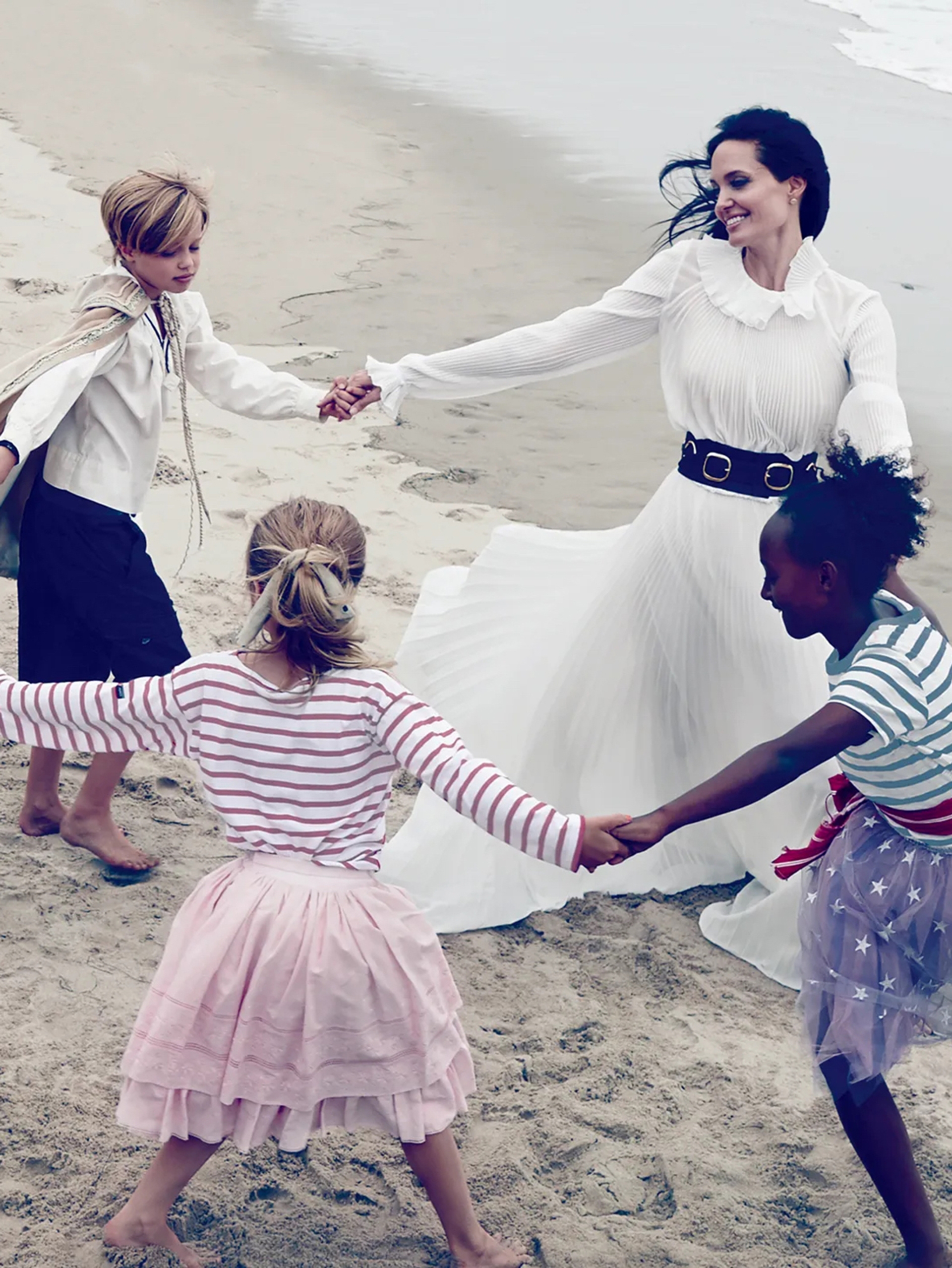 2015-11_EKO_VOGUE_06.jpg