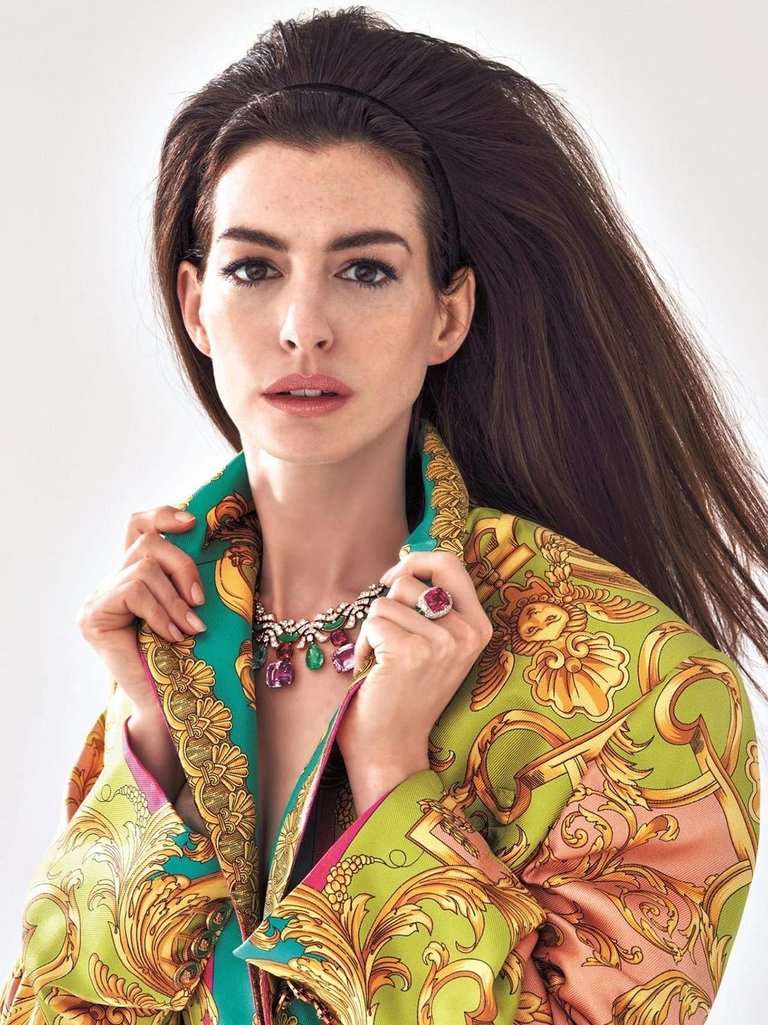 2022-09_EWH_BAZAARJP_05.jpg