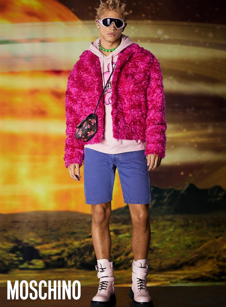 2021-10_YSA_MOSCHINO_11.jpg