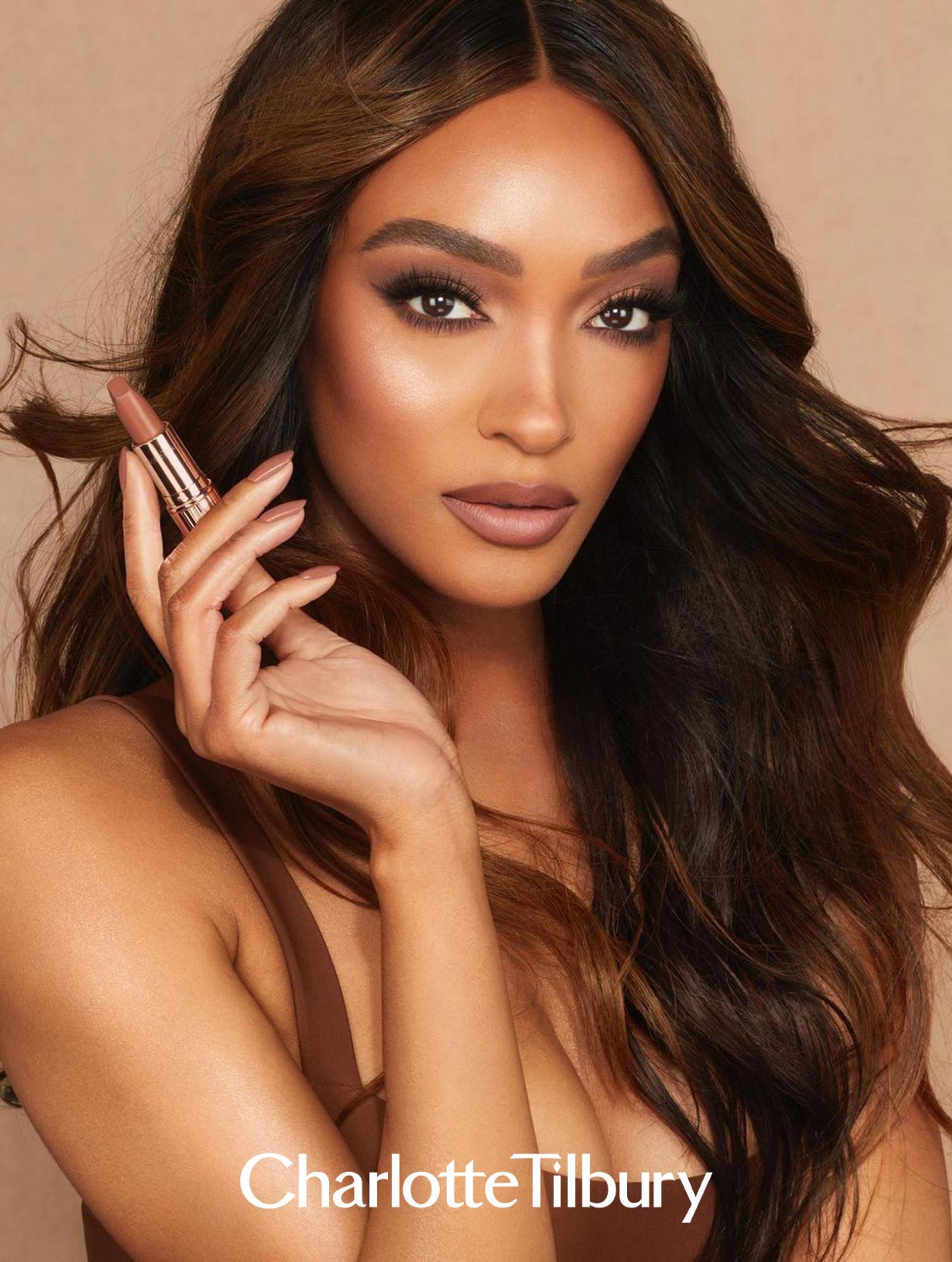 2021-08_KWN_CHARLOTTETILBURY_01.jpg