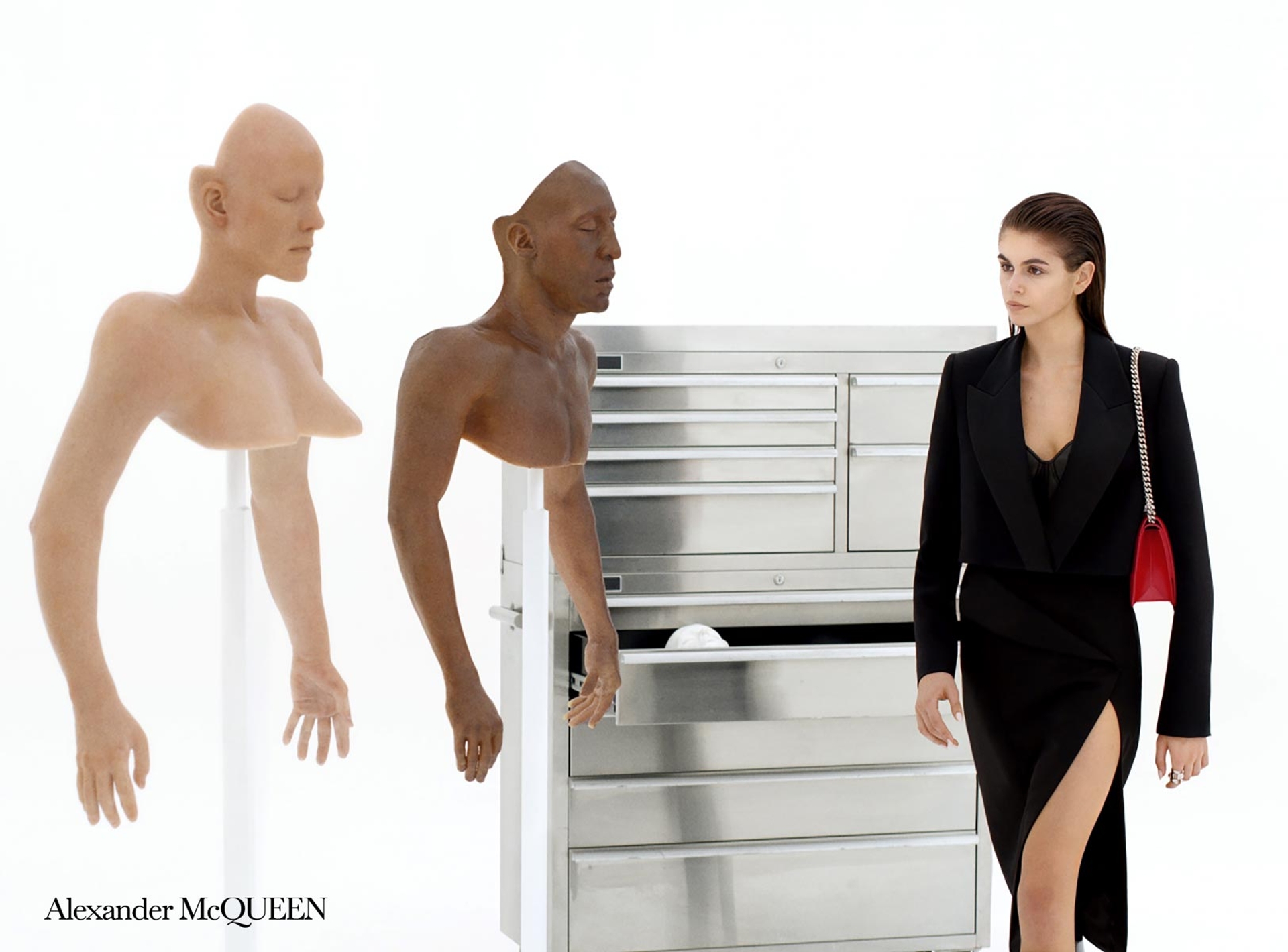 2022-12_EKO_ALEXANDERMCQUEEN_02.jpg