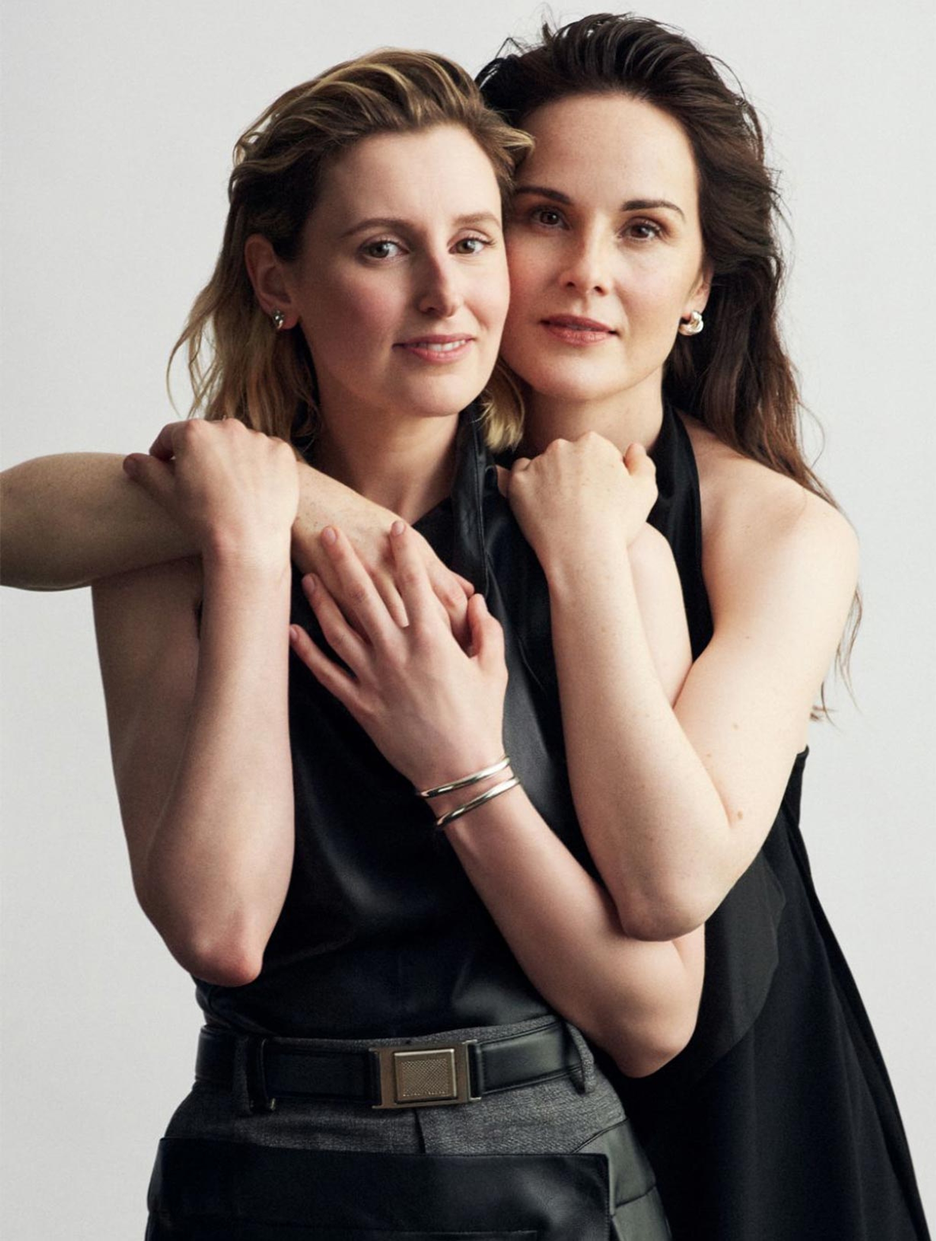 2025-08_DBI_HARPERSBAZAARUK_05.jpg