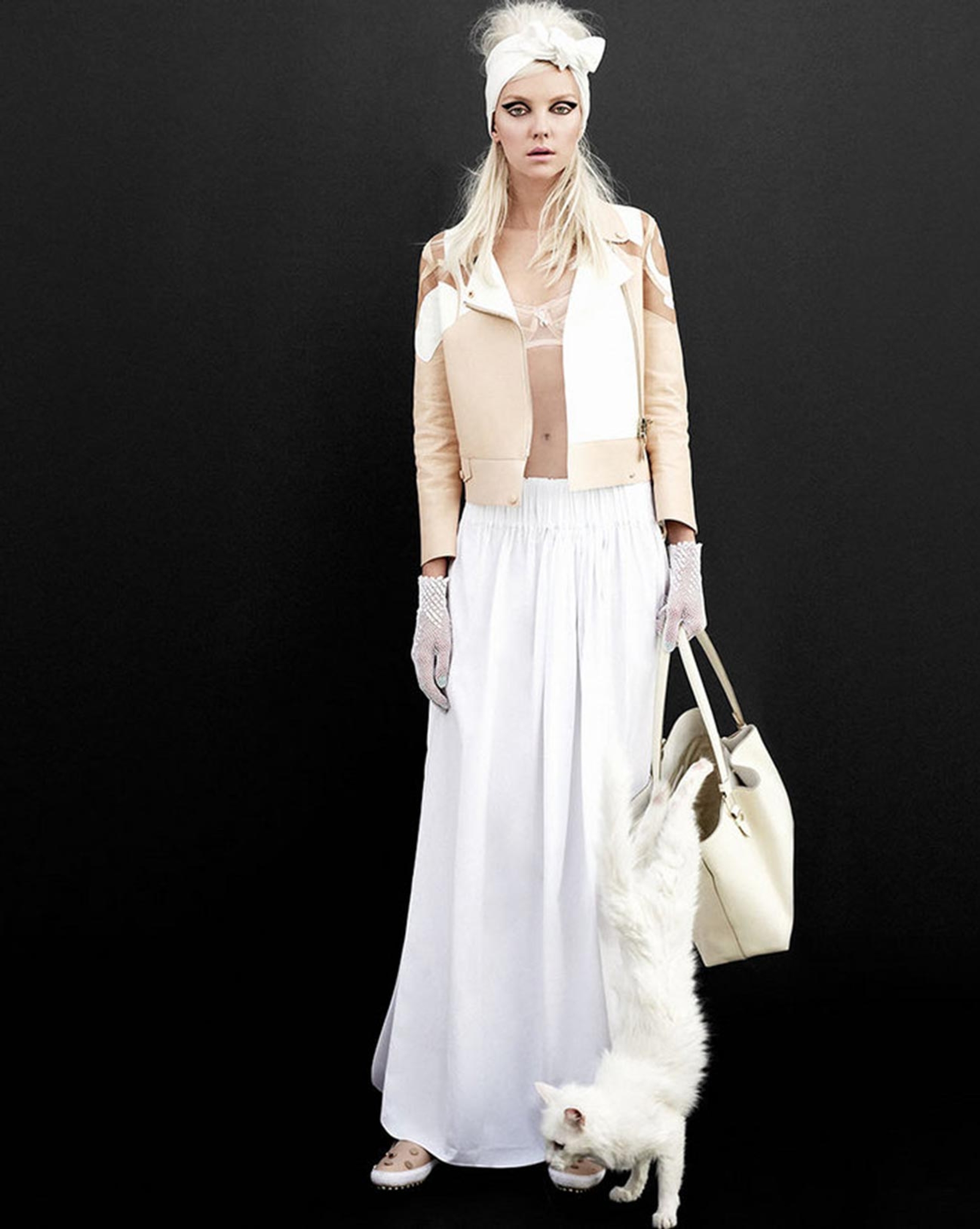 2015-02_AAO_HARPERSBAZAARSG_02.jpg