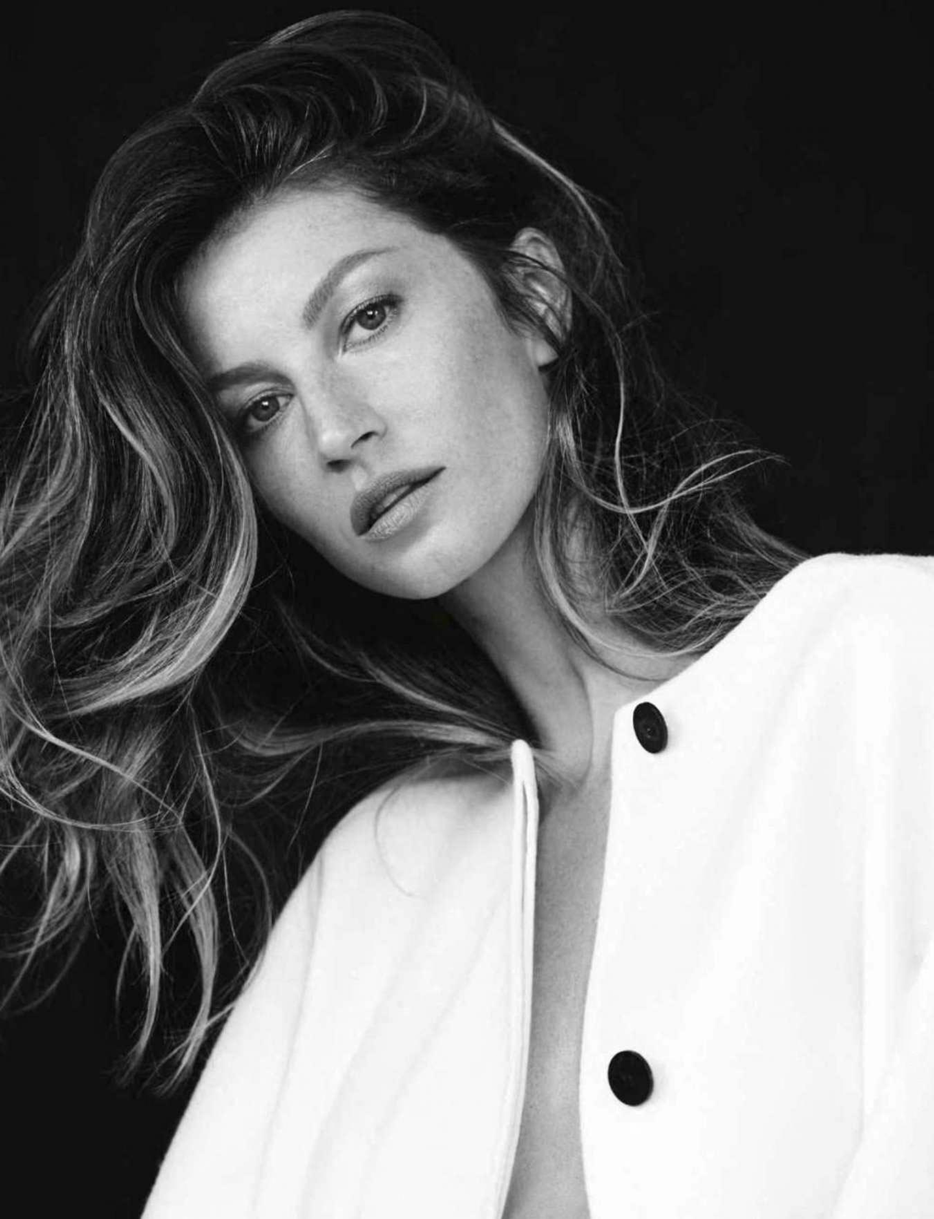 Gisele-Bundchen---Elle-France-Magazine-2020-02.jpg