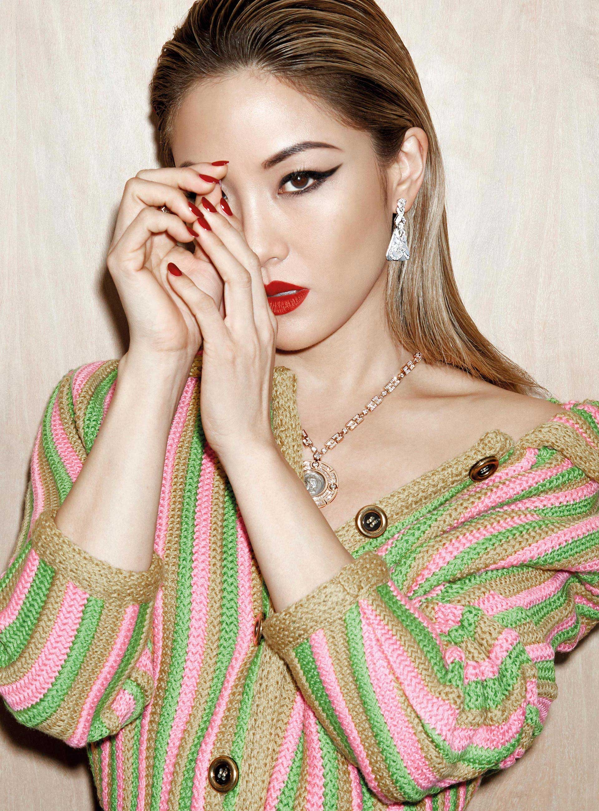 2018-07_DYN_HARPERSBAZAARSG_05.jpg