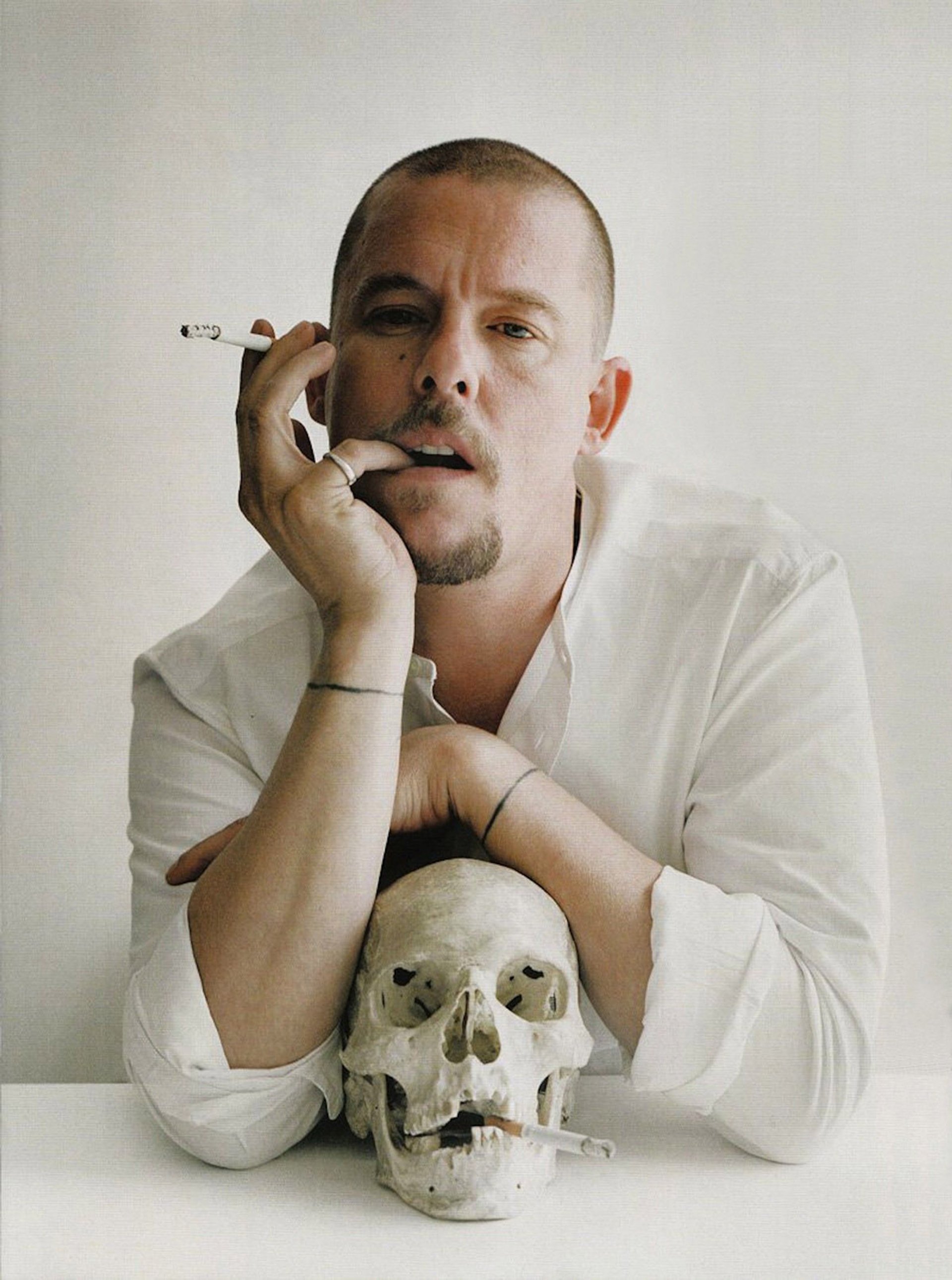 2004-00_SBR_ALEXANDERMCQUEEN_01.jpg