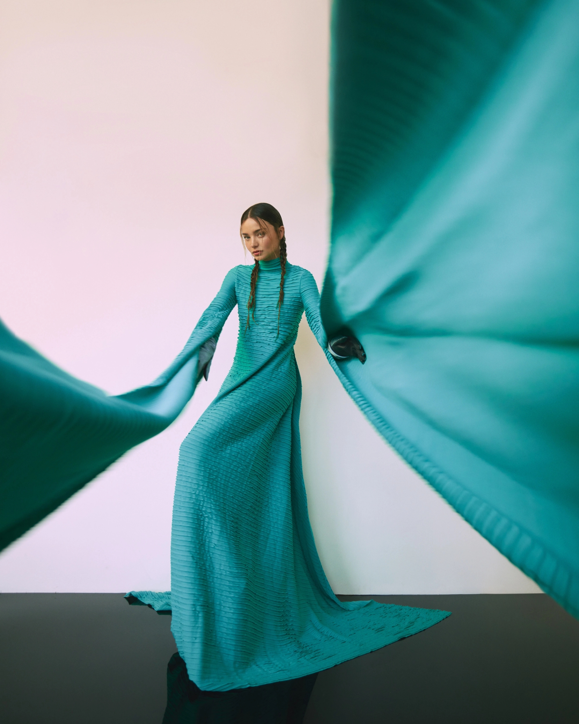2021-11_EVT_ASO_HARPERSBAZAARGR_14.jpg