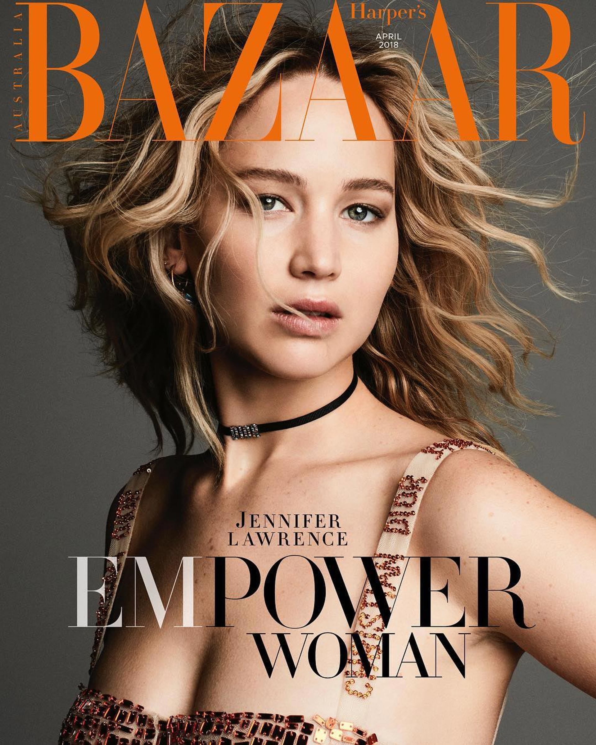 2018-03_JCO_HARPERSBAZAARINTL_02.jpg