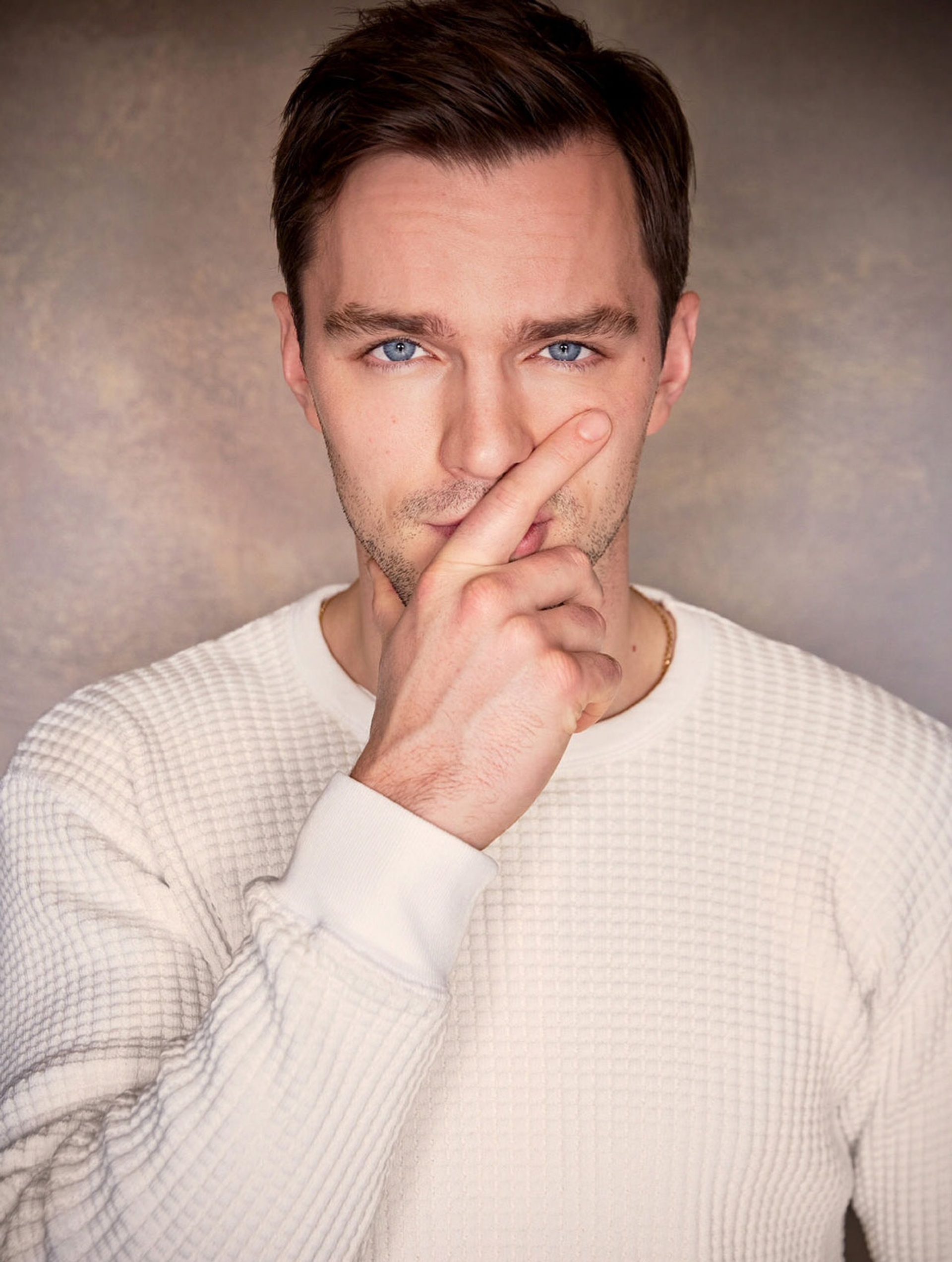 2020-01_KYB_EMMYMAG_04.jpg