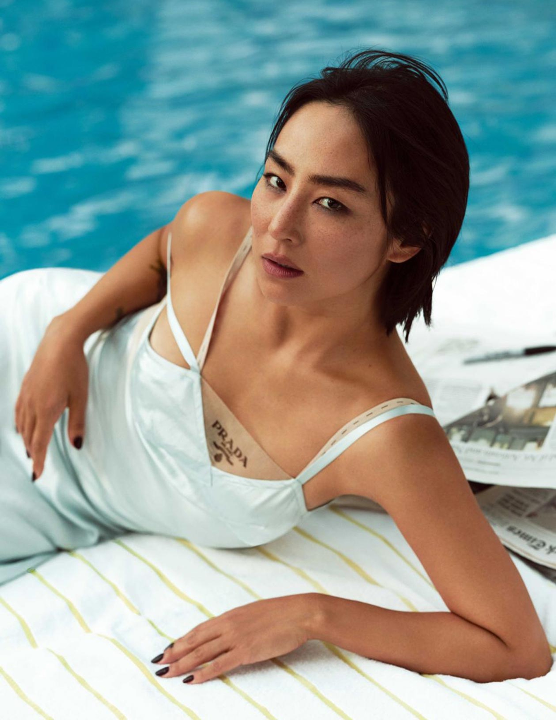 2023-12_KYB_JCO_ELLE_02.jpg