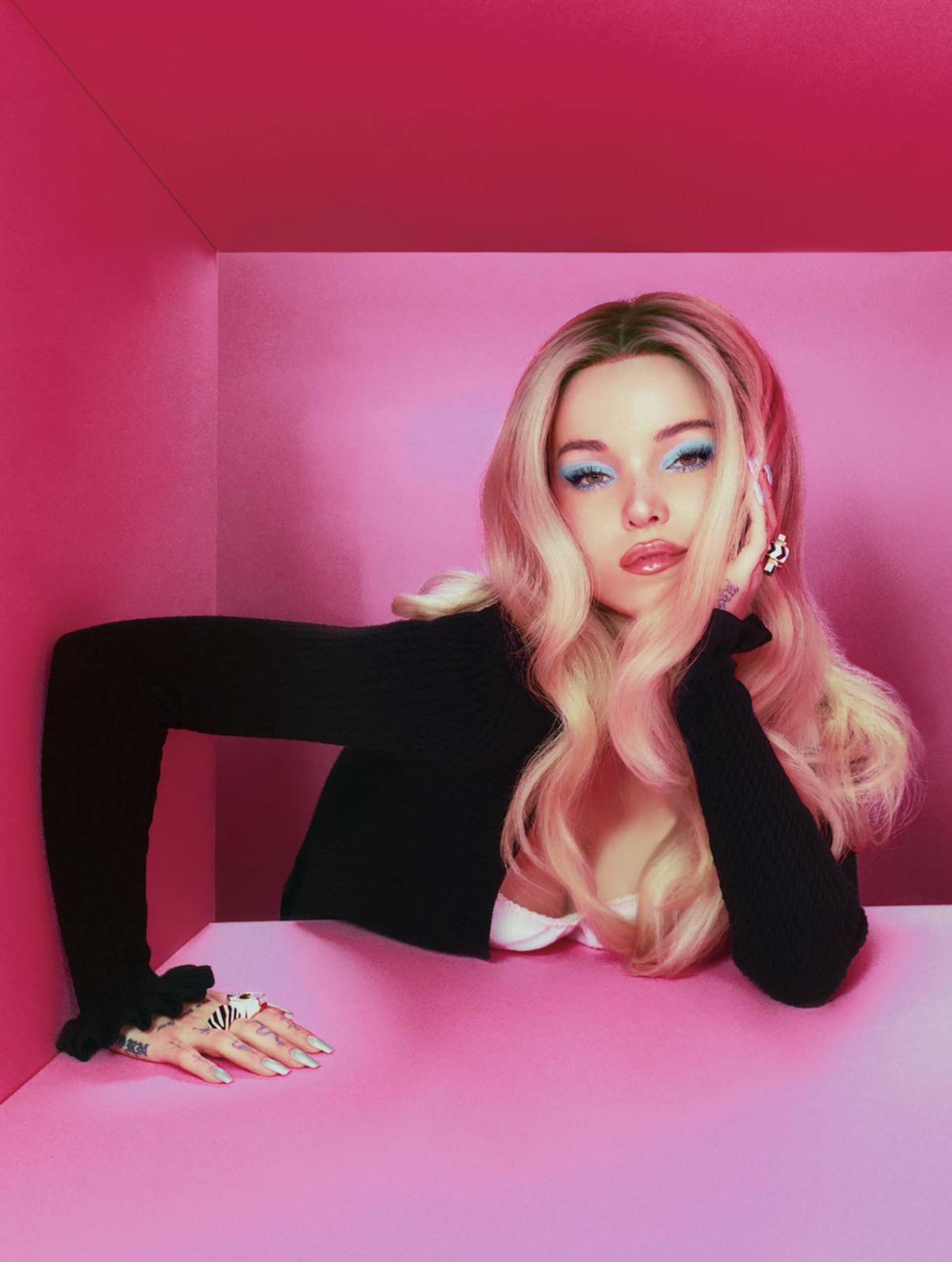 2024-06_JRG_COSMOPOLITAN_03.jpg