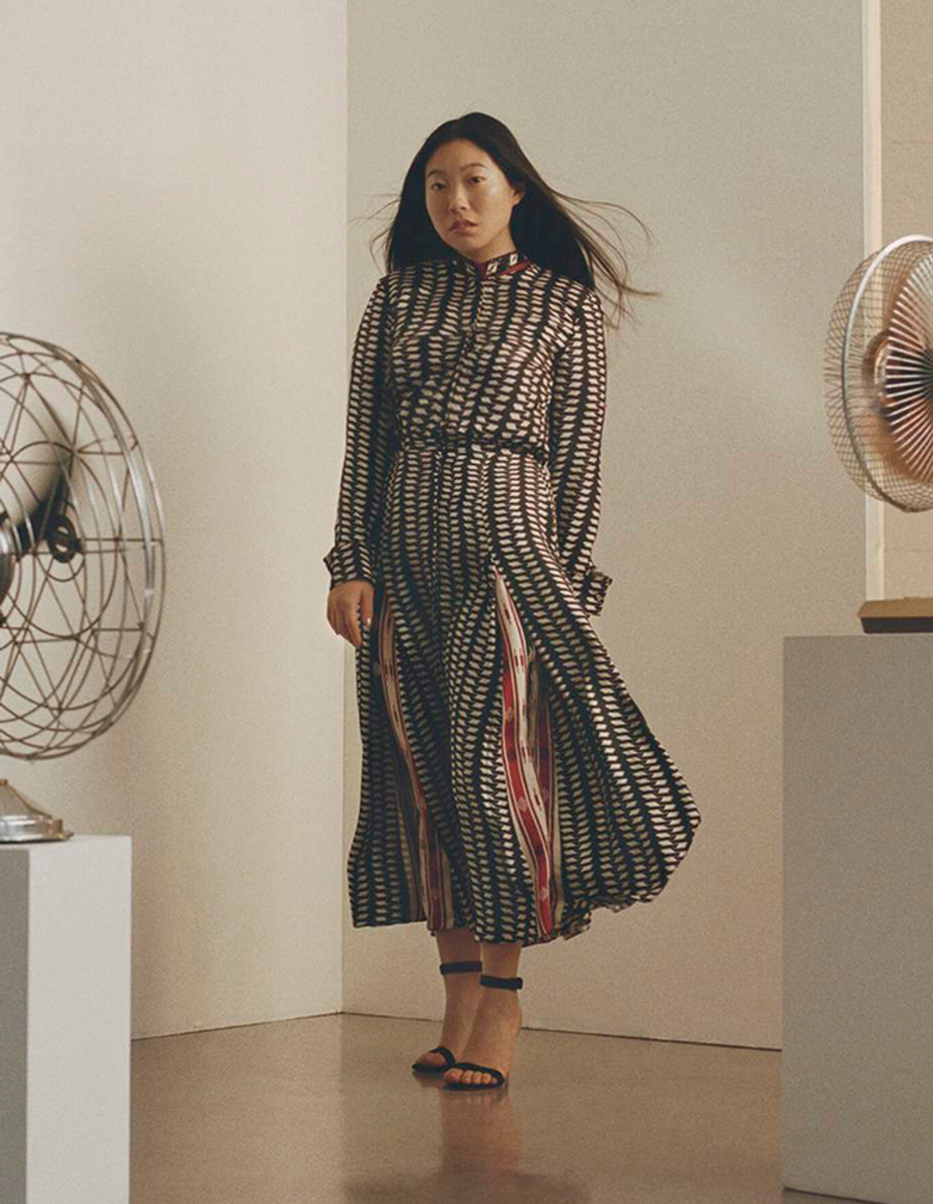 1812-PorterEdit-CoverAwkwafina-CarlotaGuerrero-RGN-08.jpg
