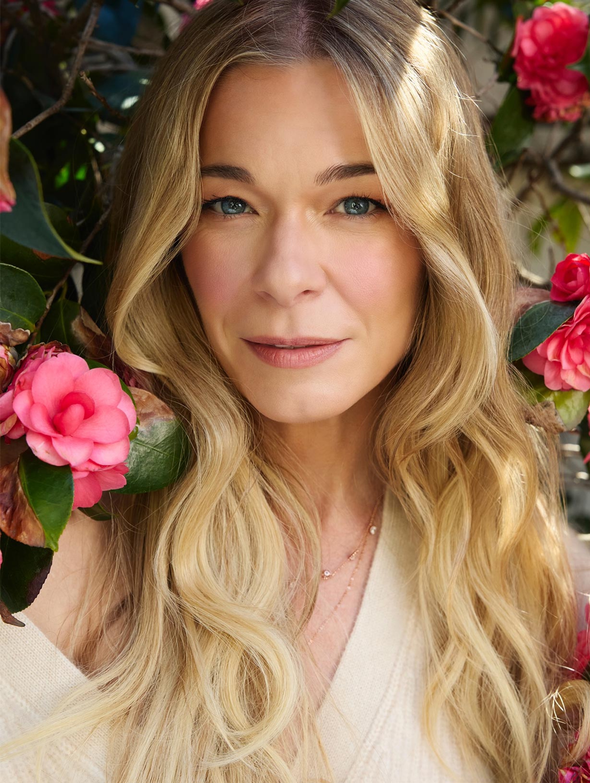 2025-10_EGY_USWEEKLY_02.jpg