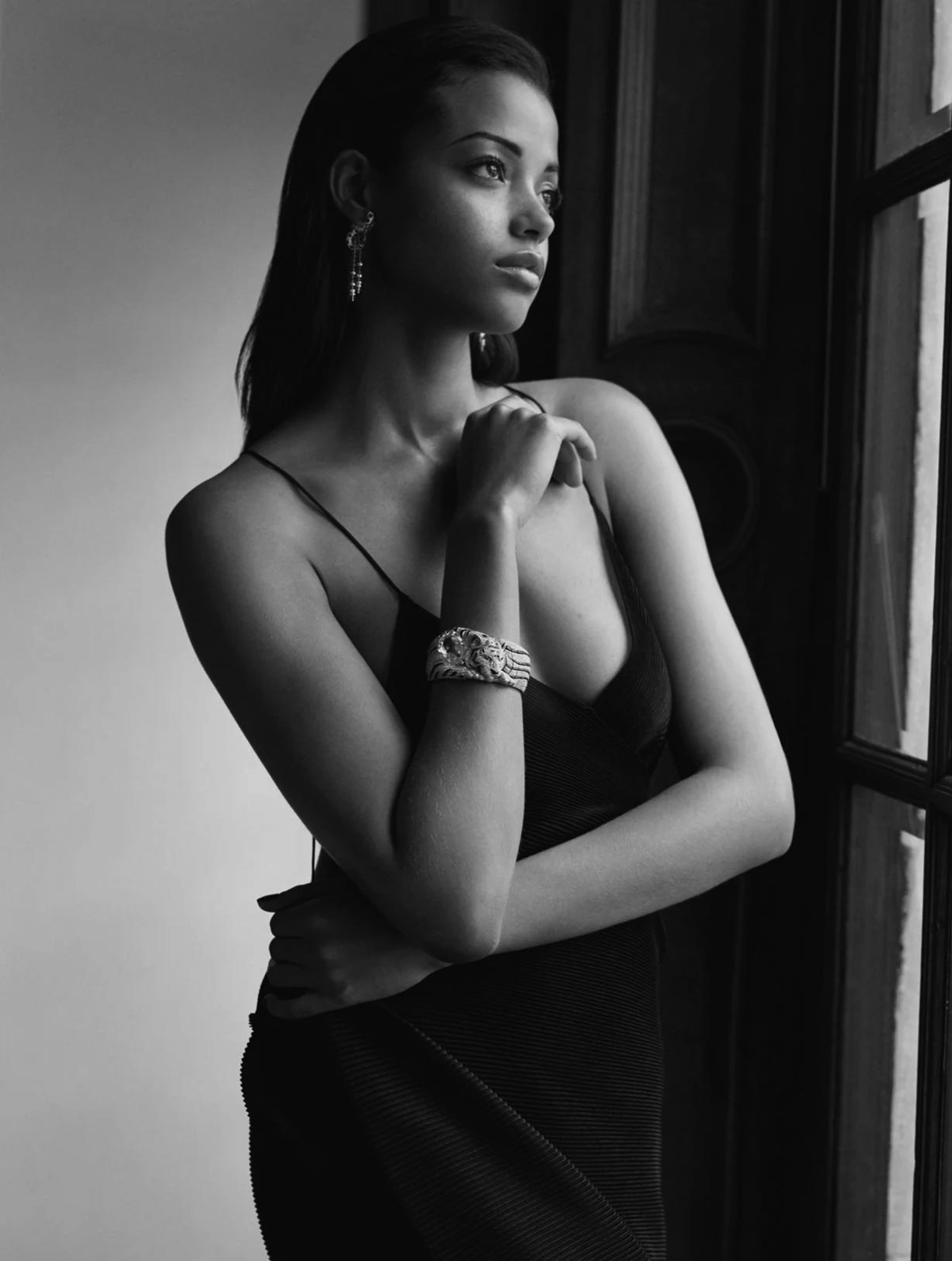 ella-balinska-for-exit-magazine-spring-summer-2019-v0-ddnbqhgkbgca1.jpg