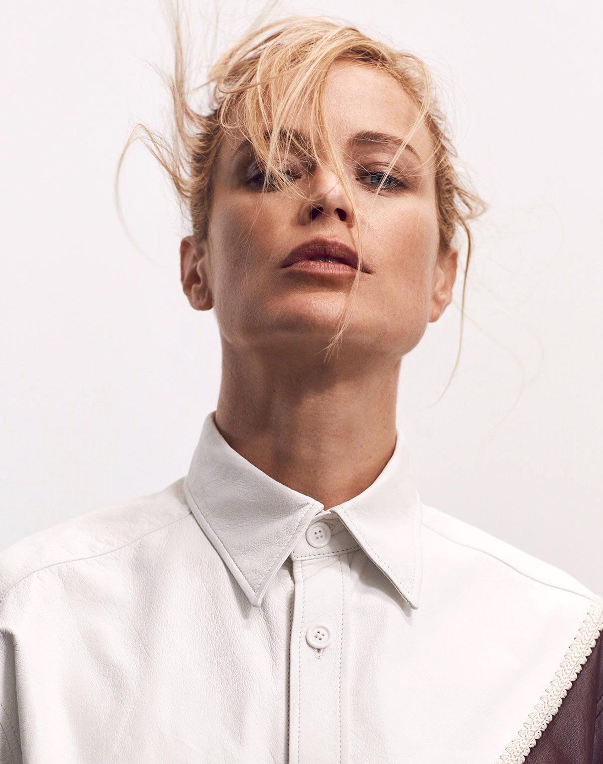 10%202018-10_BRA_HARPERSBAZAARTW_20color.jpg