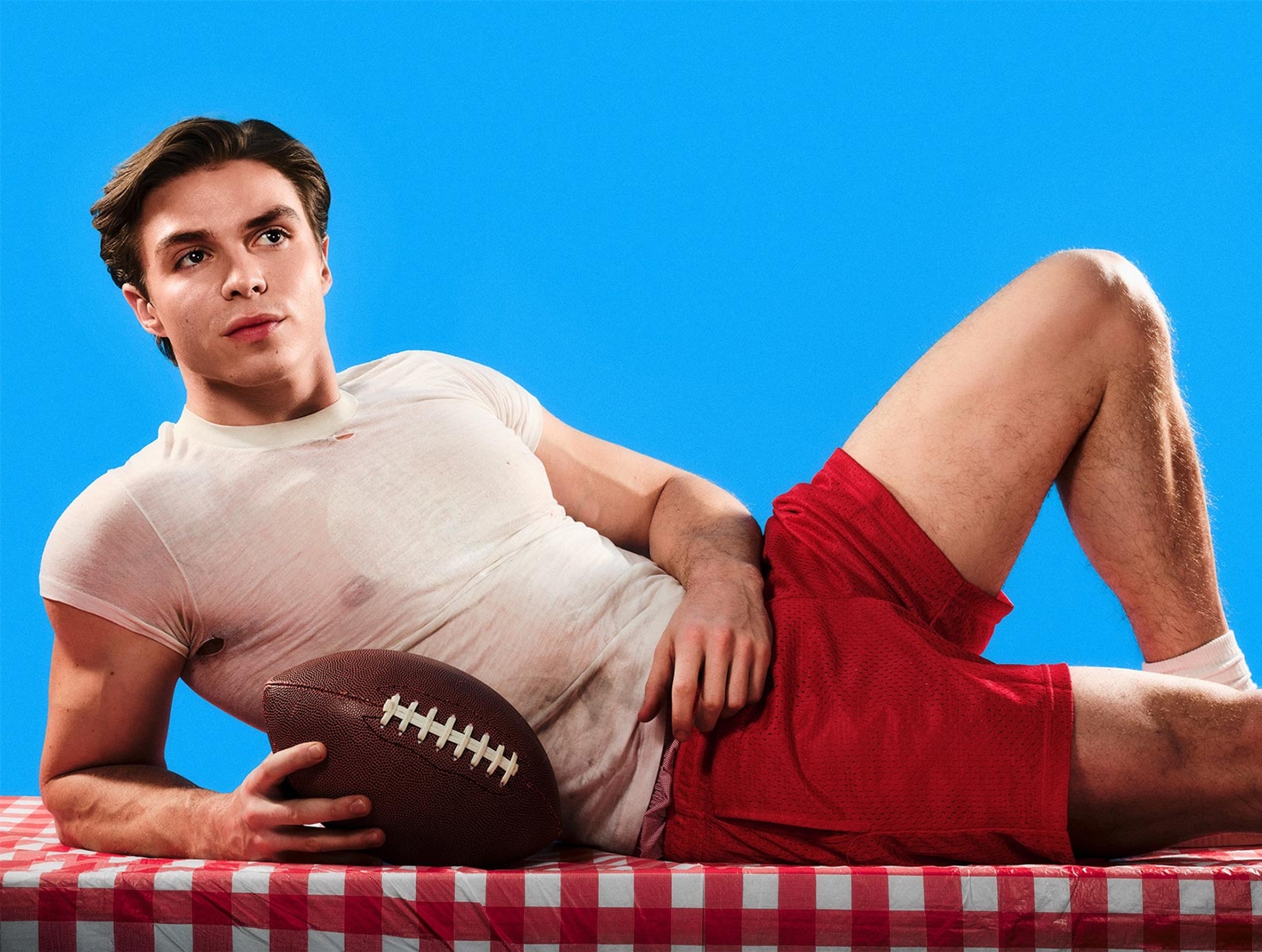 2025-05_MDE_COSMOPOLITAN_04.jpg