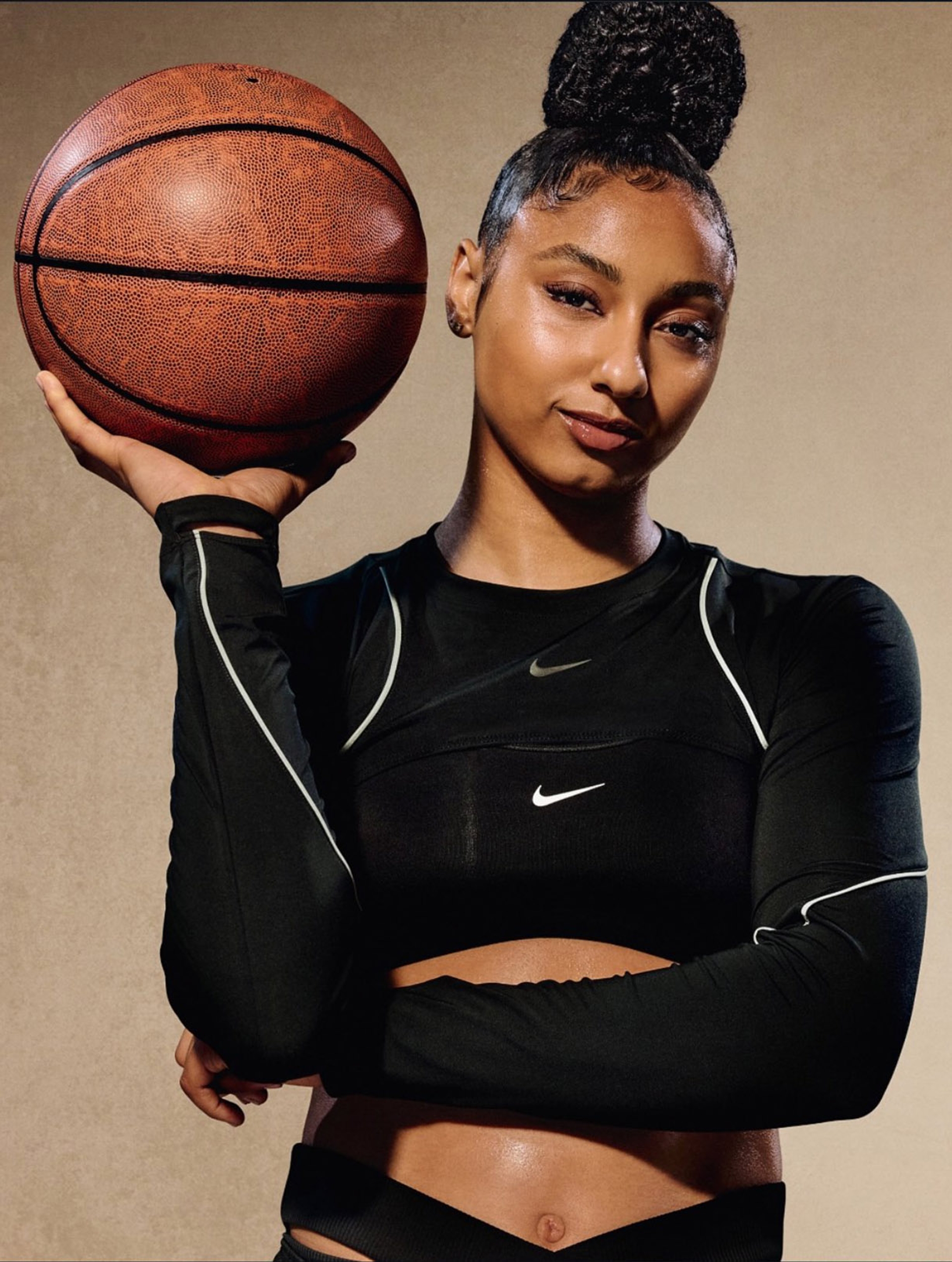 2025-02_ADN_NIKE_01.jpg