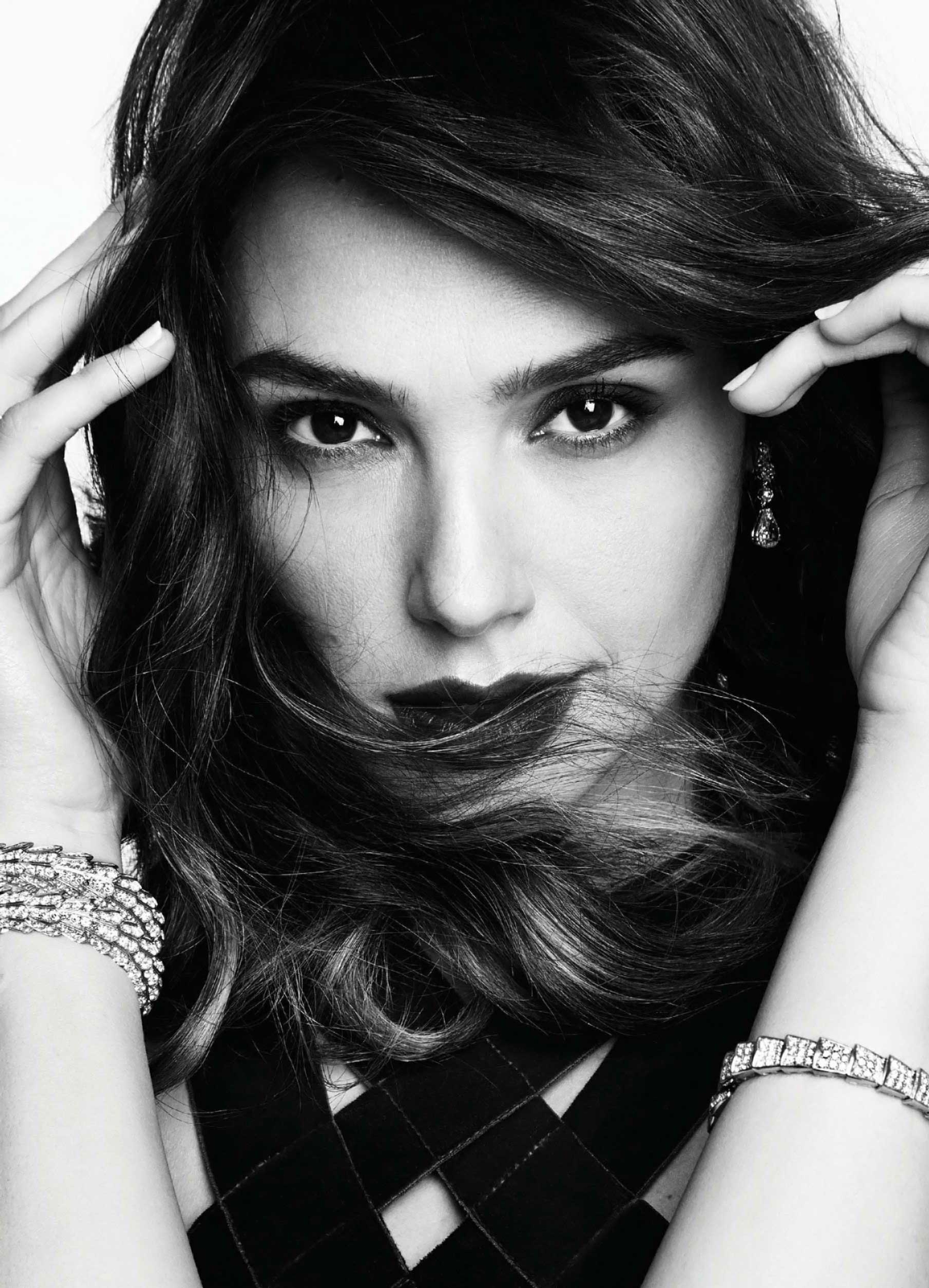starworks-artists_2017-06_KYB_MARIECLAIRE_04.jpg