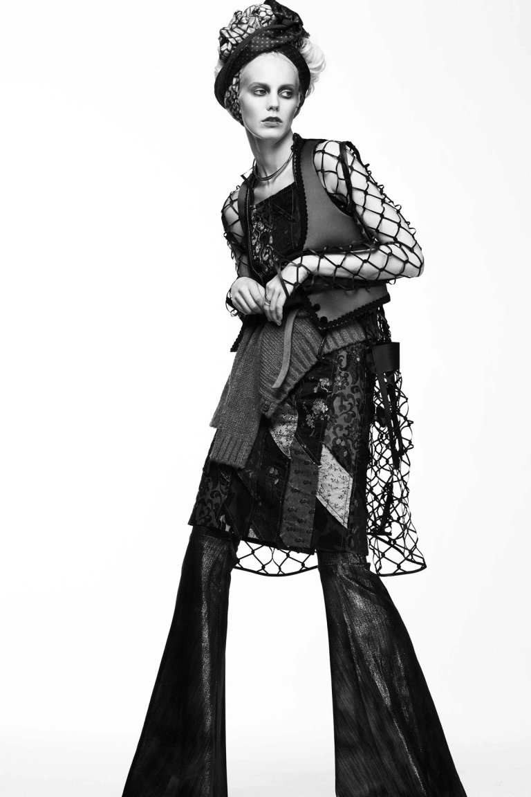 201500_HARPERSBAZAARTH_NJATURAPAHU_EWH_14.jpg